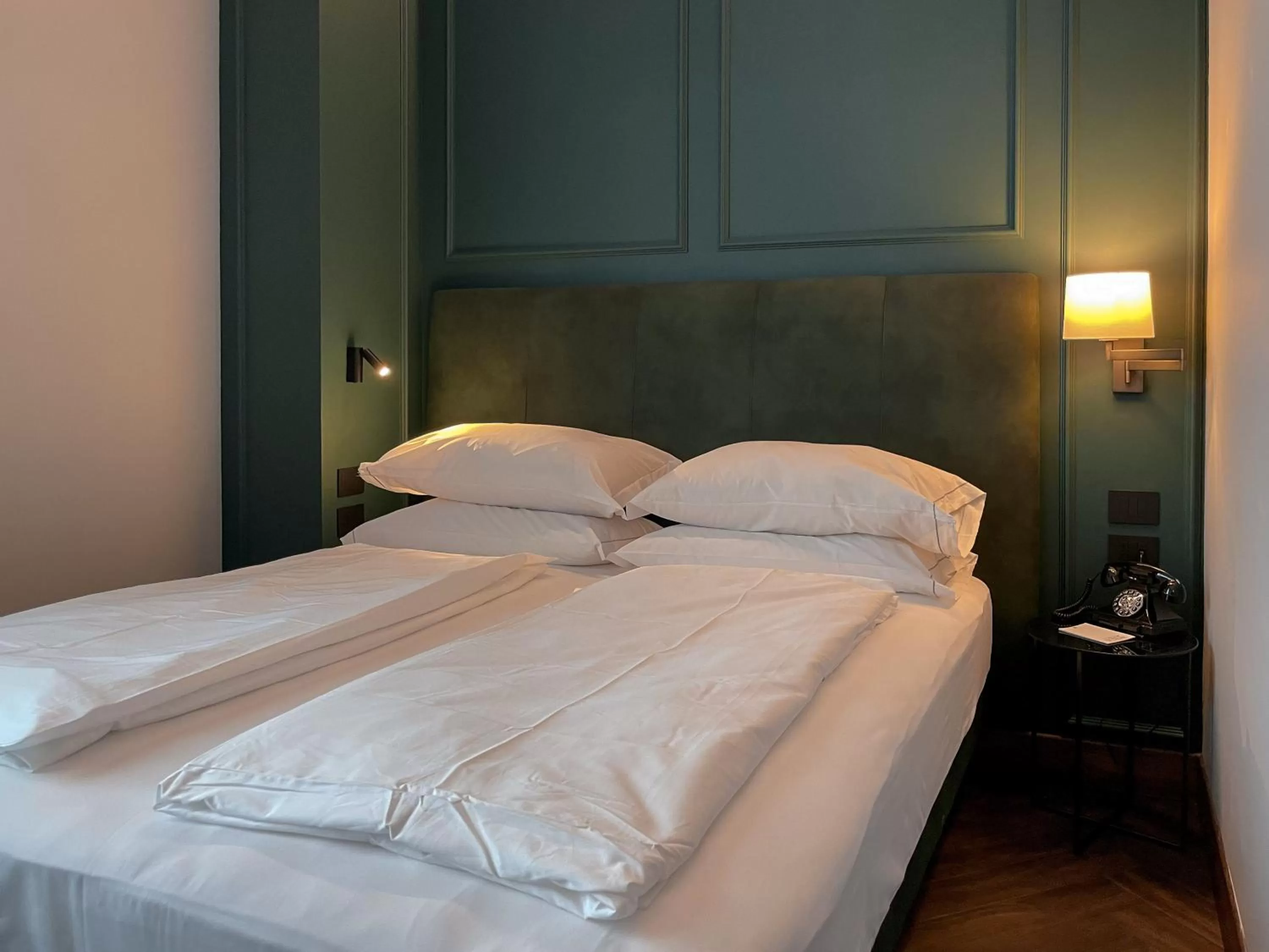 Photo of the whole room, Bed in Hotel Impero