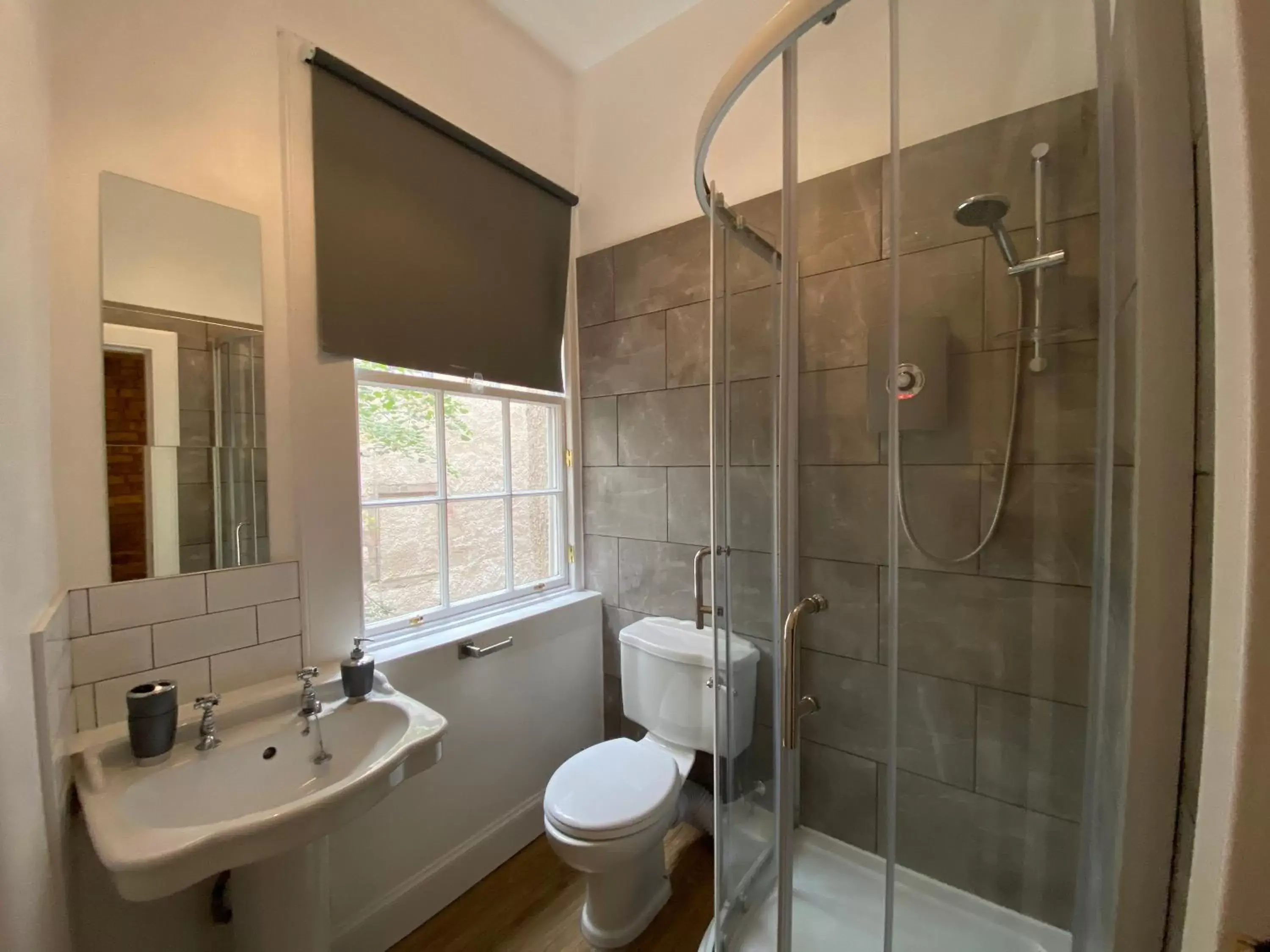 Bathroom in Royal Mile Balconies by the Castle