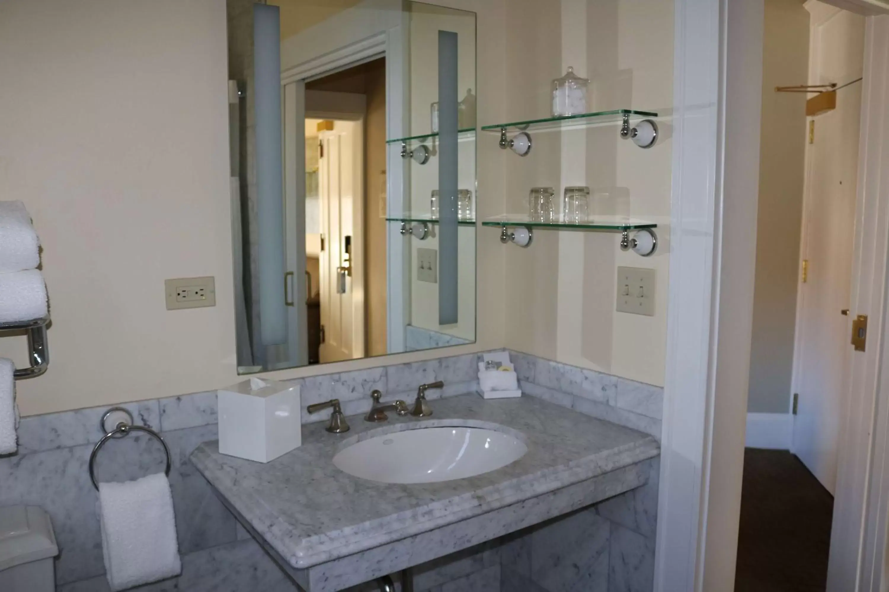 Bathroom in The Cartwright Hotel, Union Square BW Premier Collection