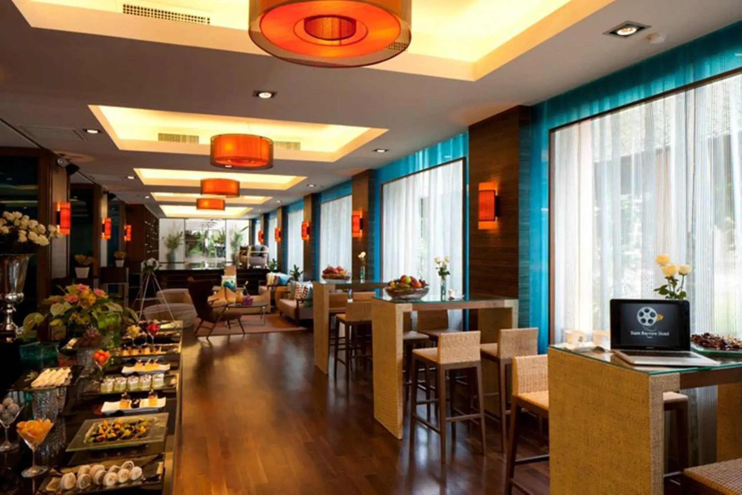 Business facilities, Restaurant/Places to Eat in The Bayview Hotel Pattaya