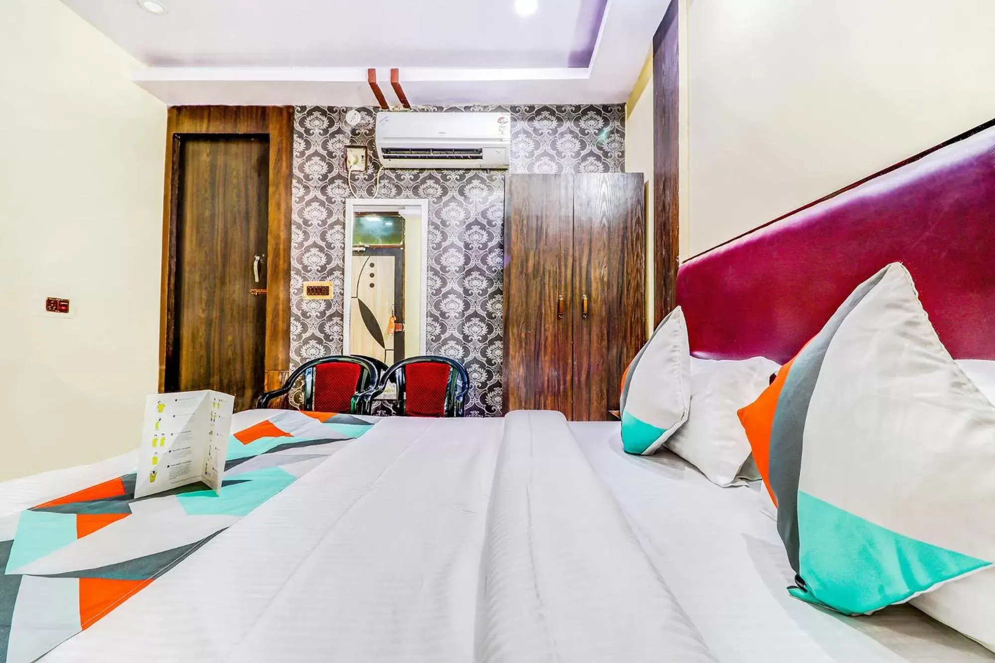 Bedroom, Bed in FabHotel Gazal Residency Mahanagar Bedroom, Bed in FabHotel Gazal Residency Mahanagar