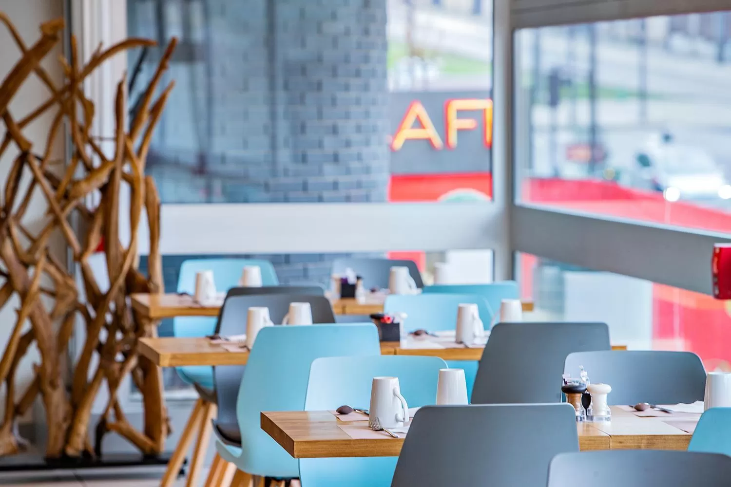 Restaurant/places to eat in Mercure Paris Vaugirard Porte De Versailles