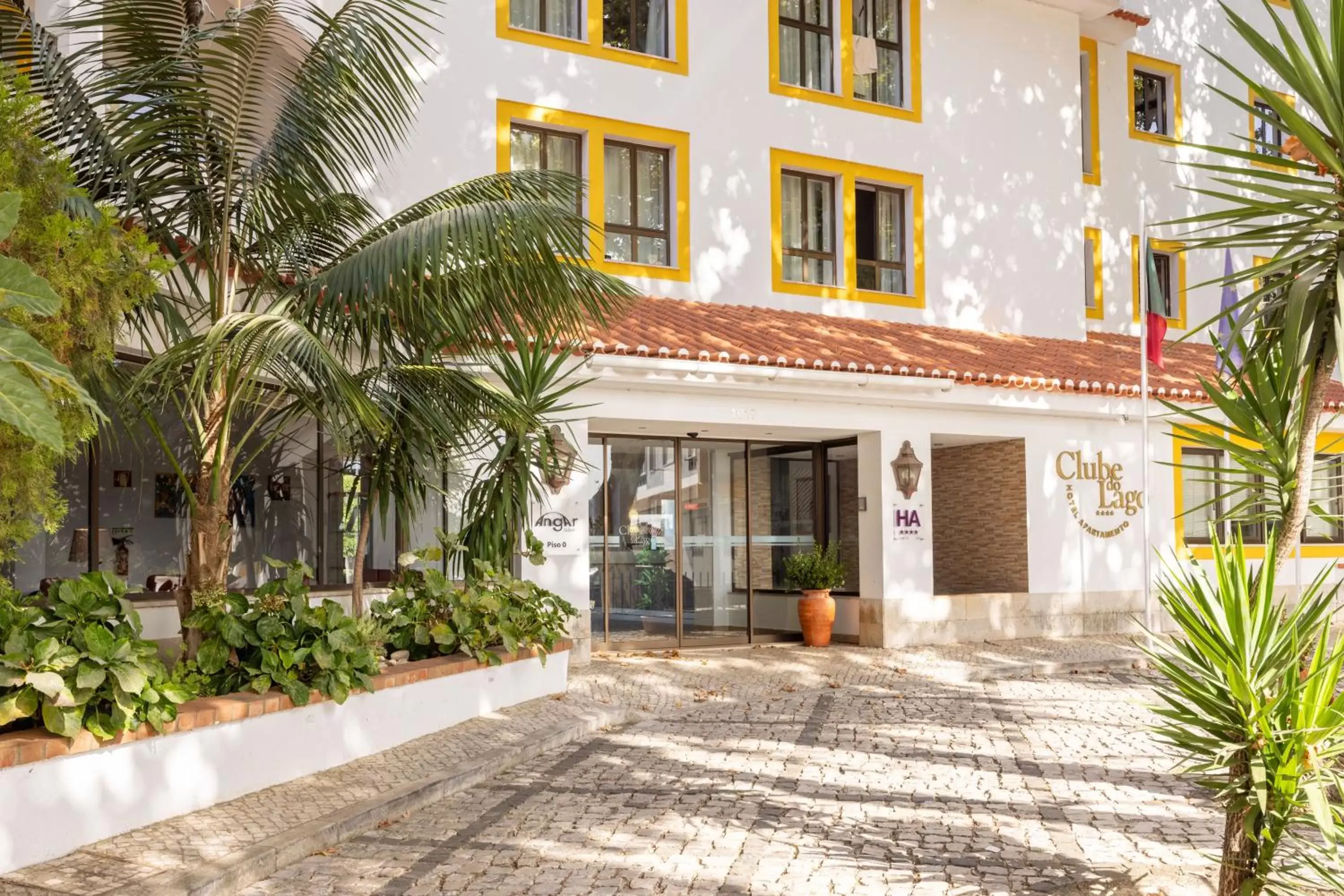 Property building in Clube do Lago Hotel