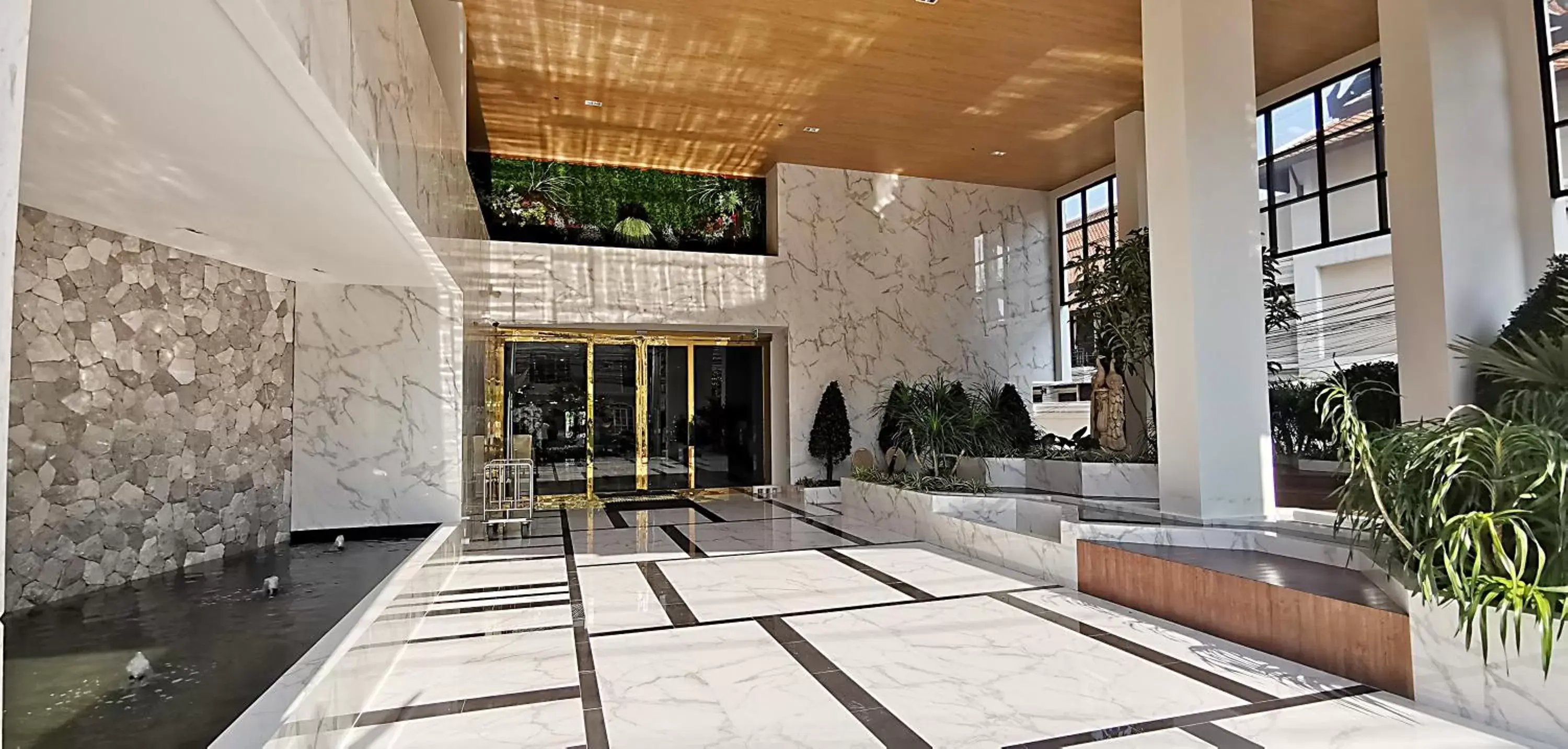 Facade/entrance in SN Connx - SHA Plus Facade/entrance in SN Connx - SHA Plus