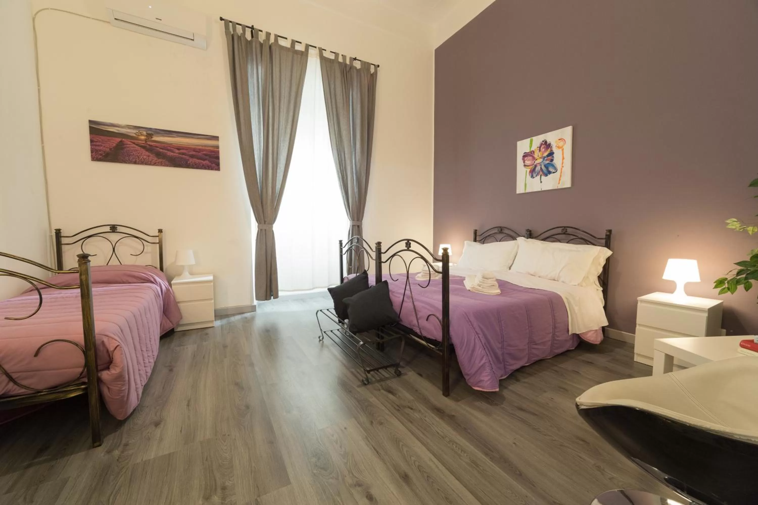 Bedroom, Bed in Tra L'Etna E Il Mare B&B