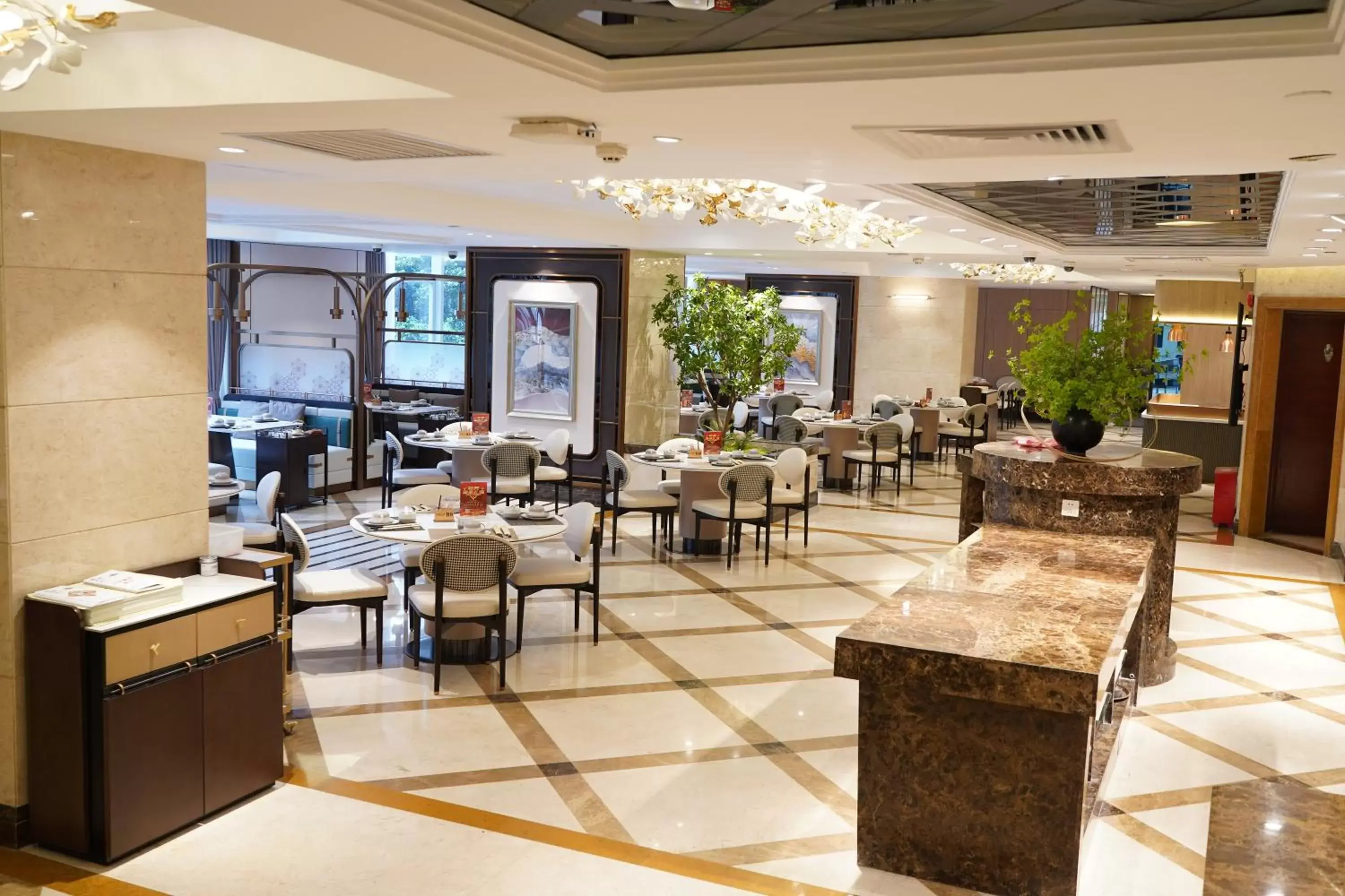 Restaurant/Places to Eat in Leeden Hotel Guangzhou