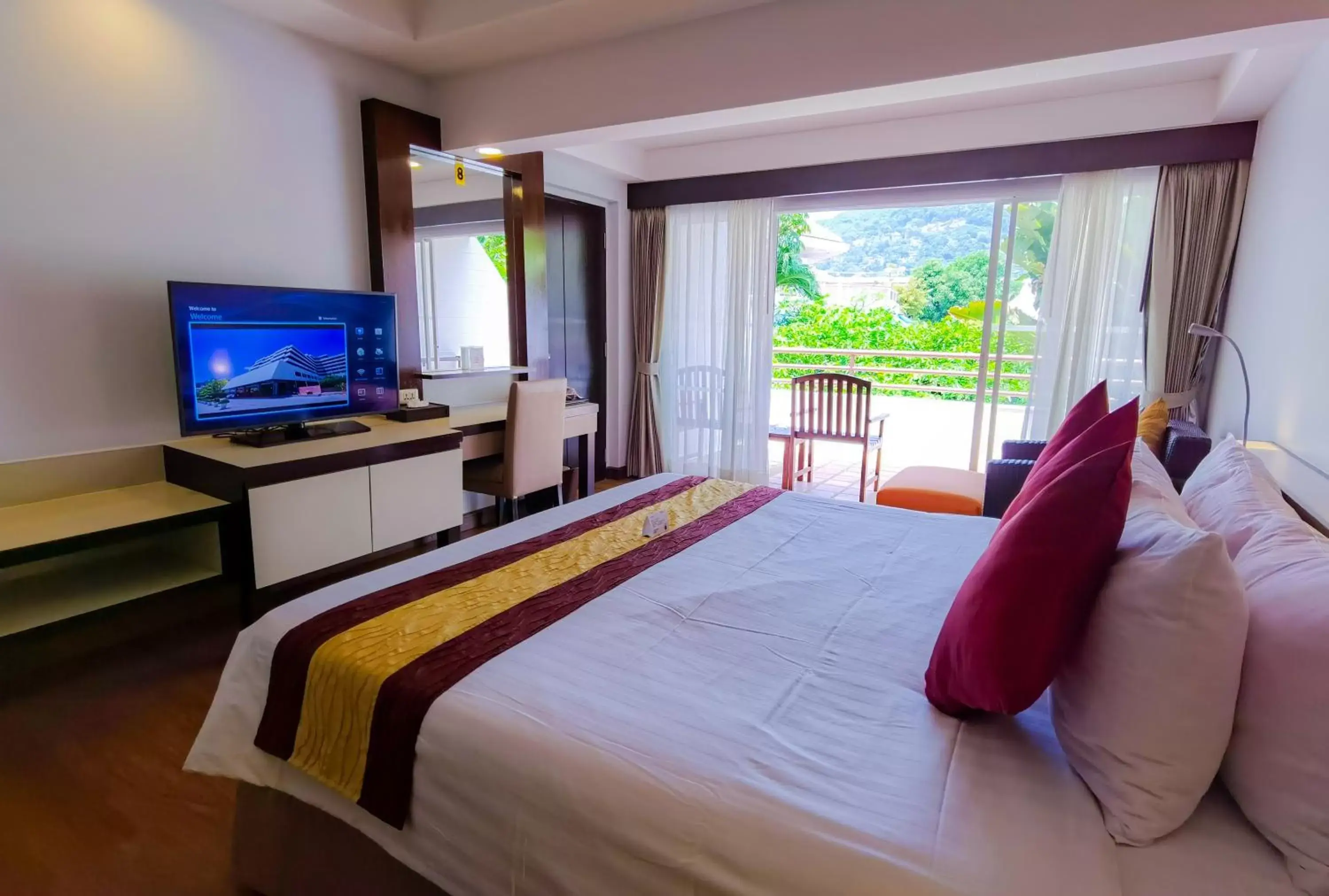 Photo of the whole room, Bed in Patong Resort Hotel - SHA Extra Plus