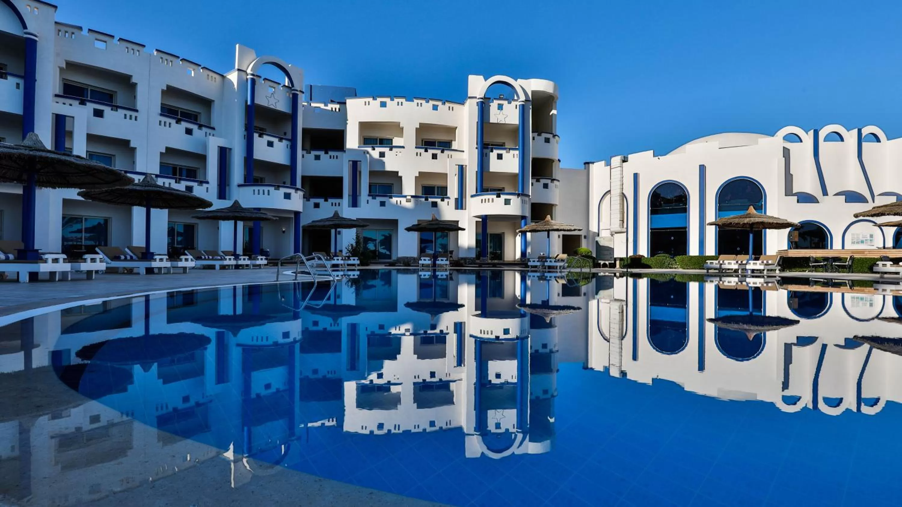 Swimming pool in Coral Sun Beach