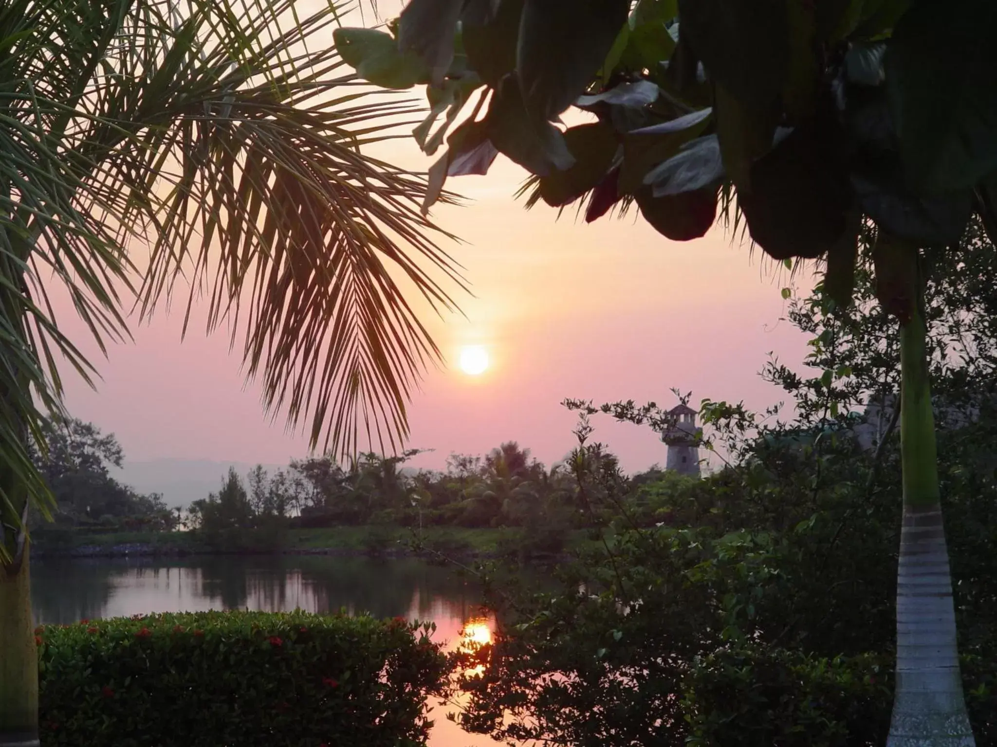 Beach, Sunrise/Sunset in Amatique Bay Hotel