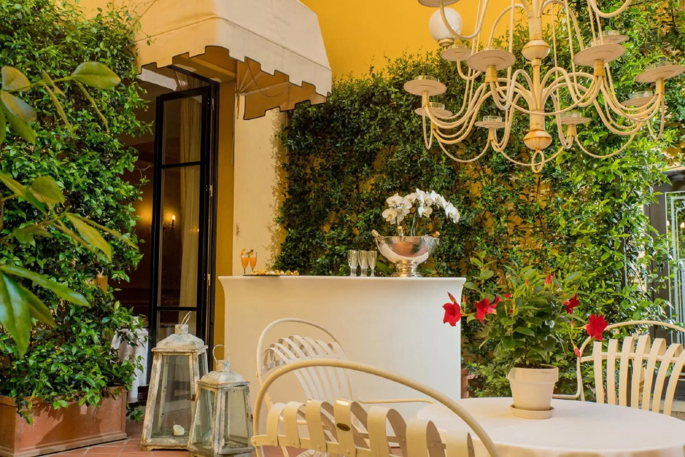 Patio, Patio/Outdoor Area in Grand Hotel Majestic gia' Baglioni