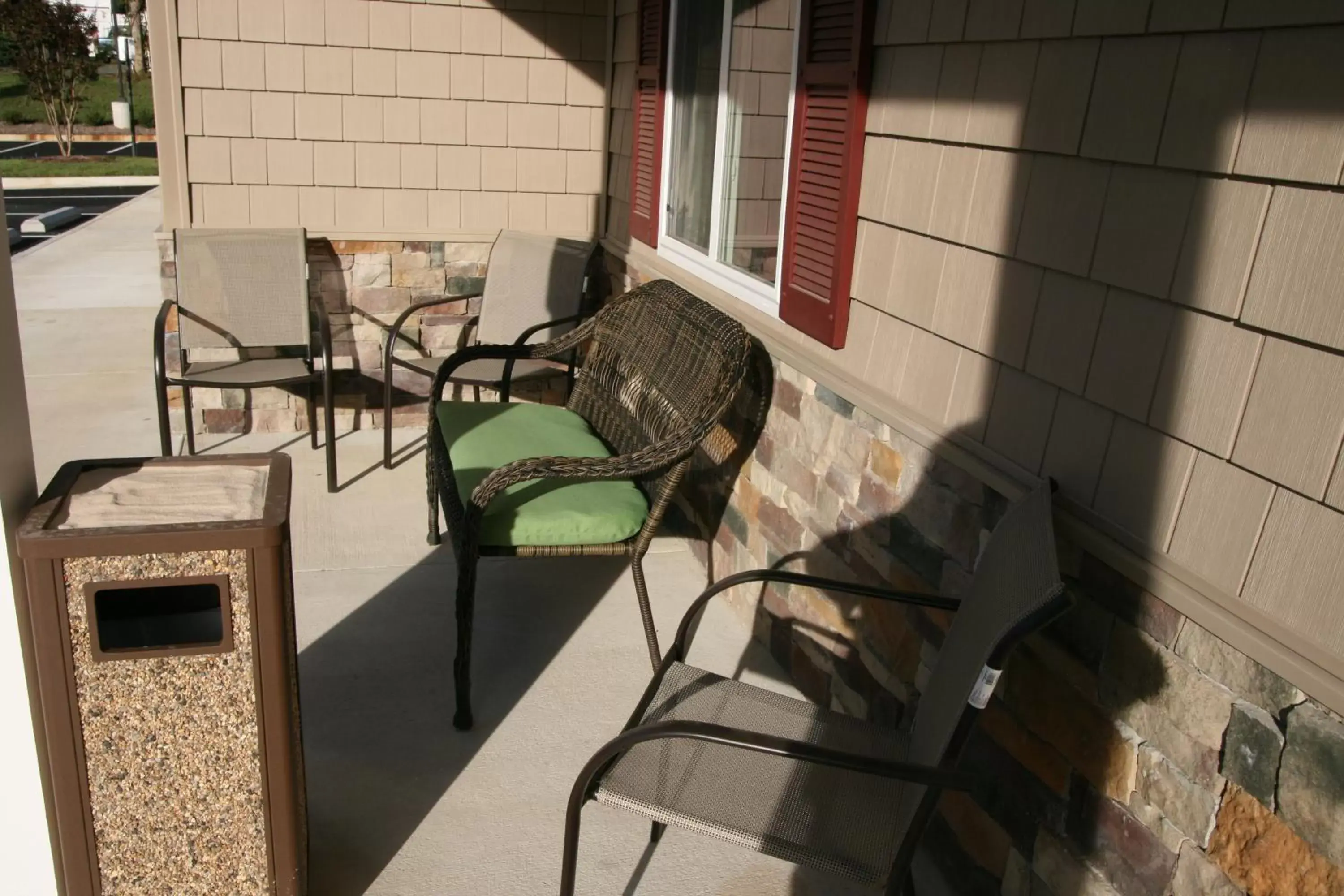 Patio, Balcony/Terrace in Affordable Suites of America Stafford Quantico