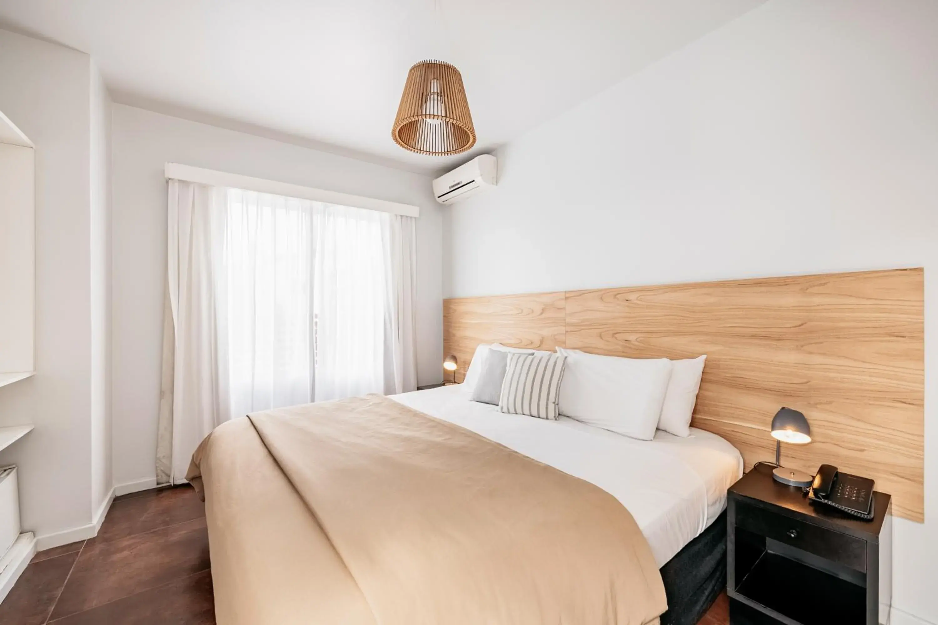 Standard Double Room in 5411 Soho Hotel Standard Double Room in 5411 Soho Hotel