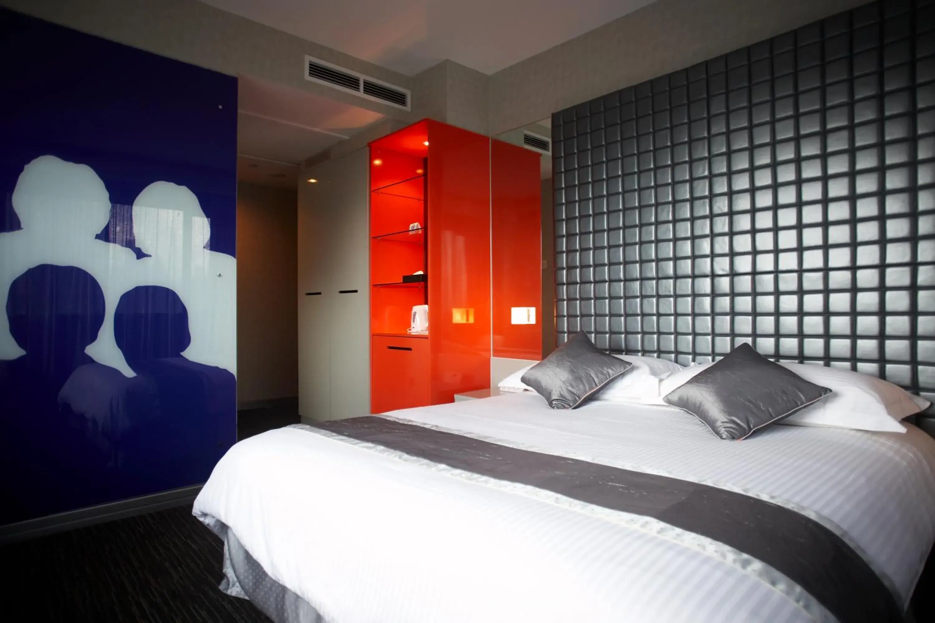 Bed in Hotel Re! @ Pearl's Hill Bed in Hotel Re! @ Pearl's Hill