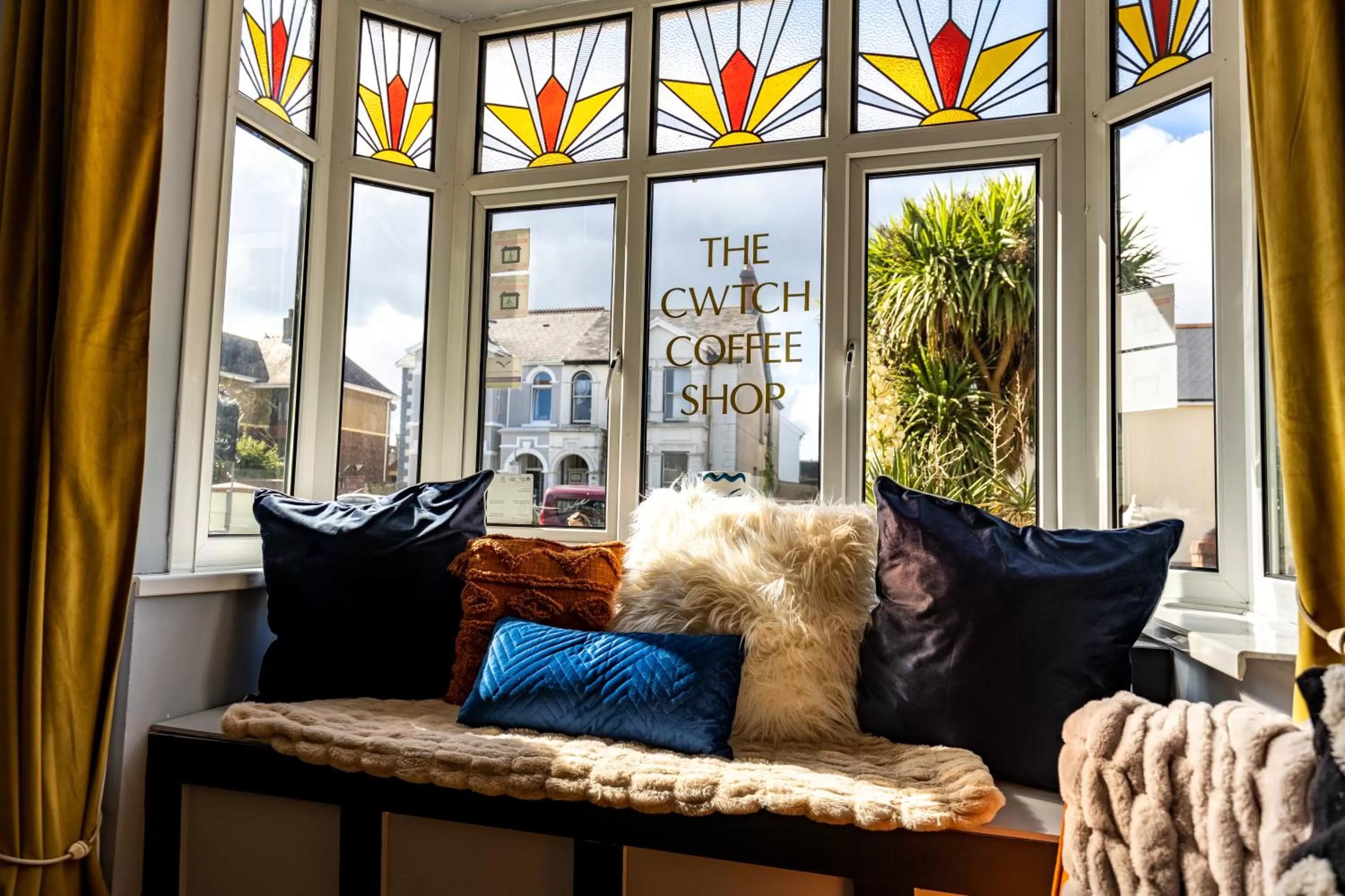 Restaurant/places to eat, Seating Area in The Angharad Hotel and Restaurant