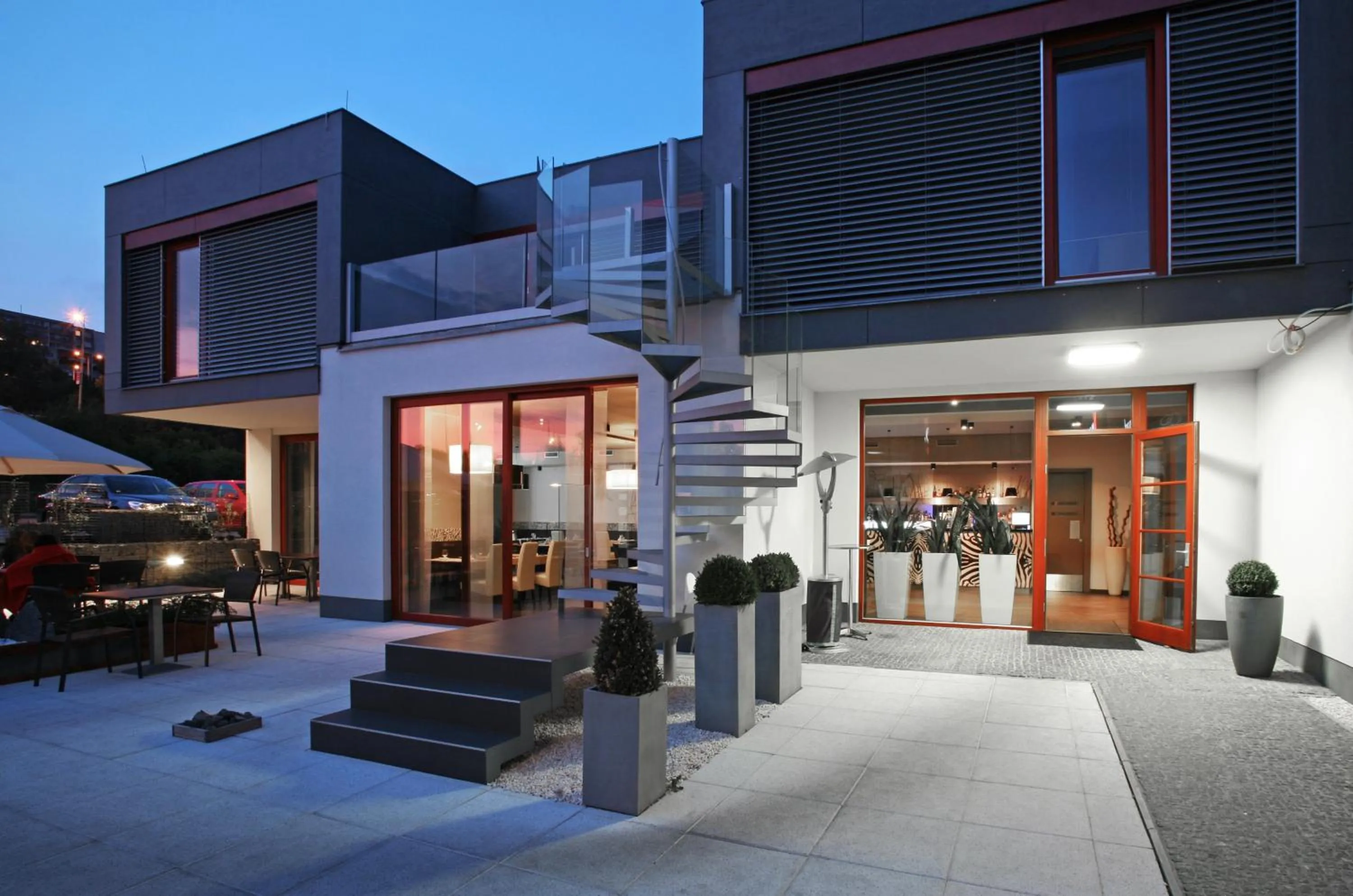 Restaurant/places to eat in Volcano Spa Hotel