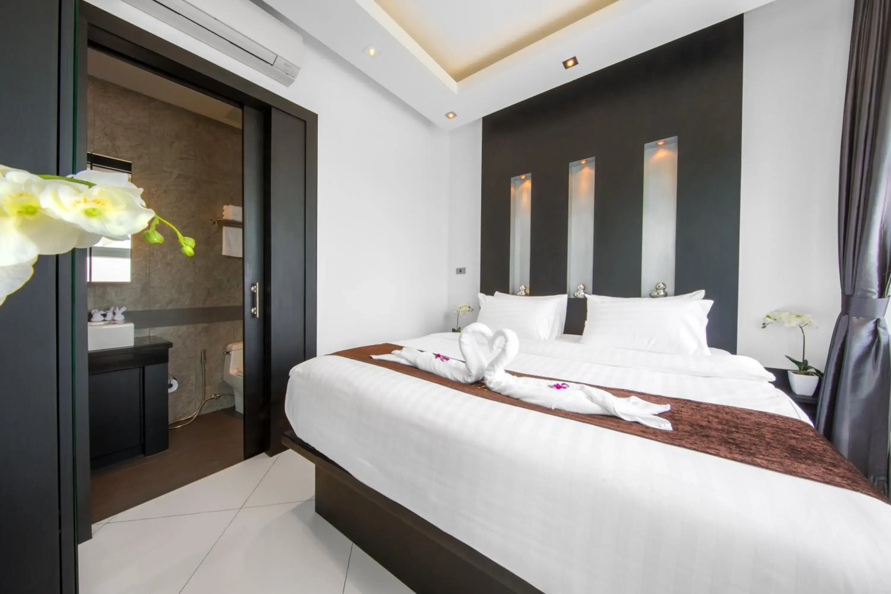 Bed in Colibri Pool Villa Pattaya Bed in Colibri Pool Villa Pattaya