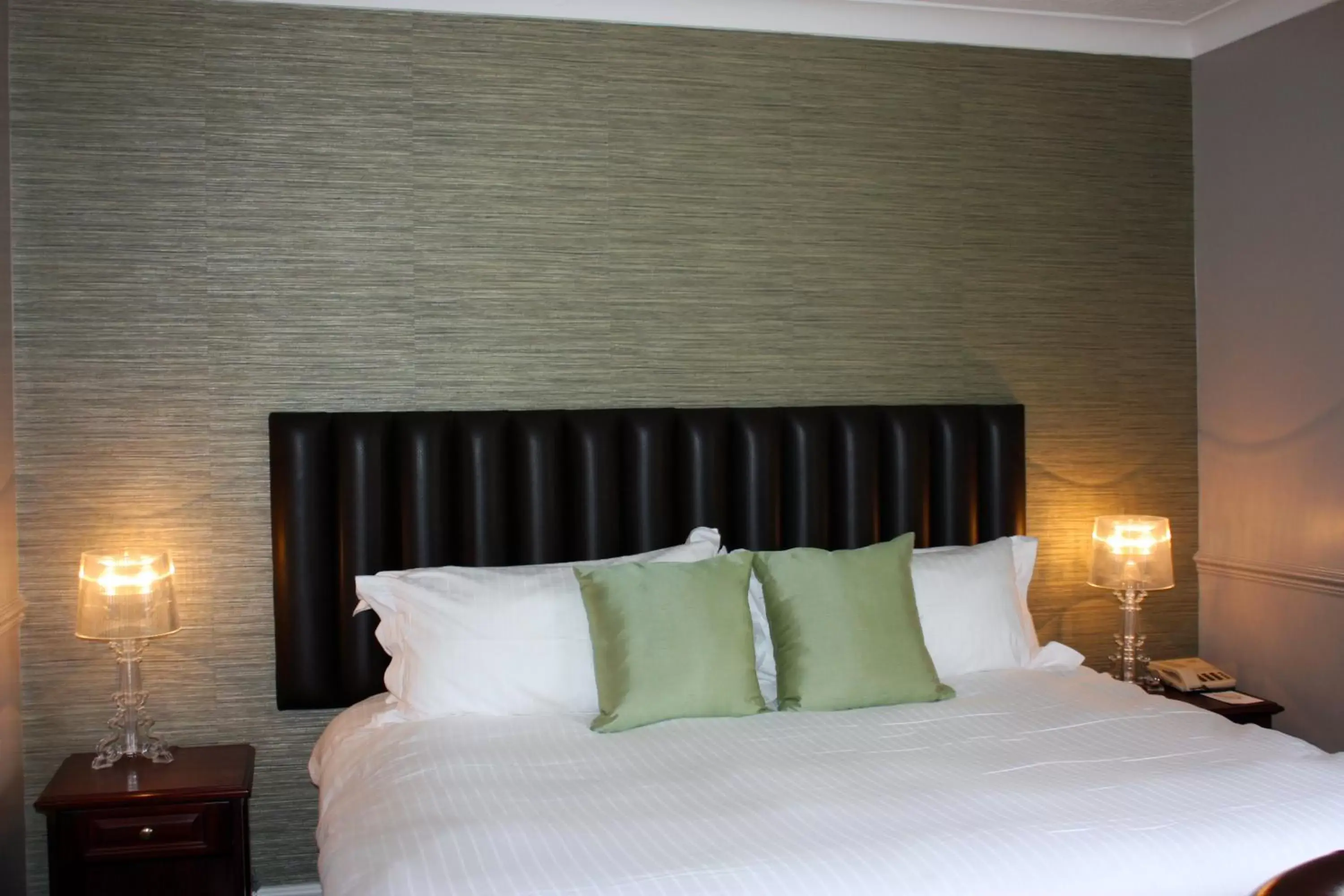 Bed in Brackenborough Hotel