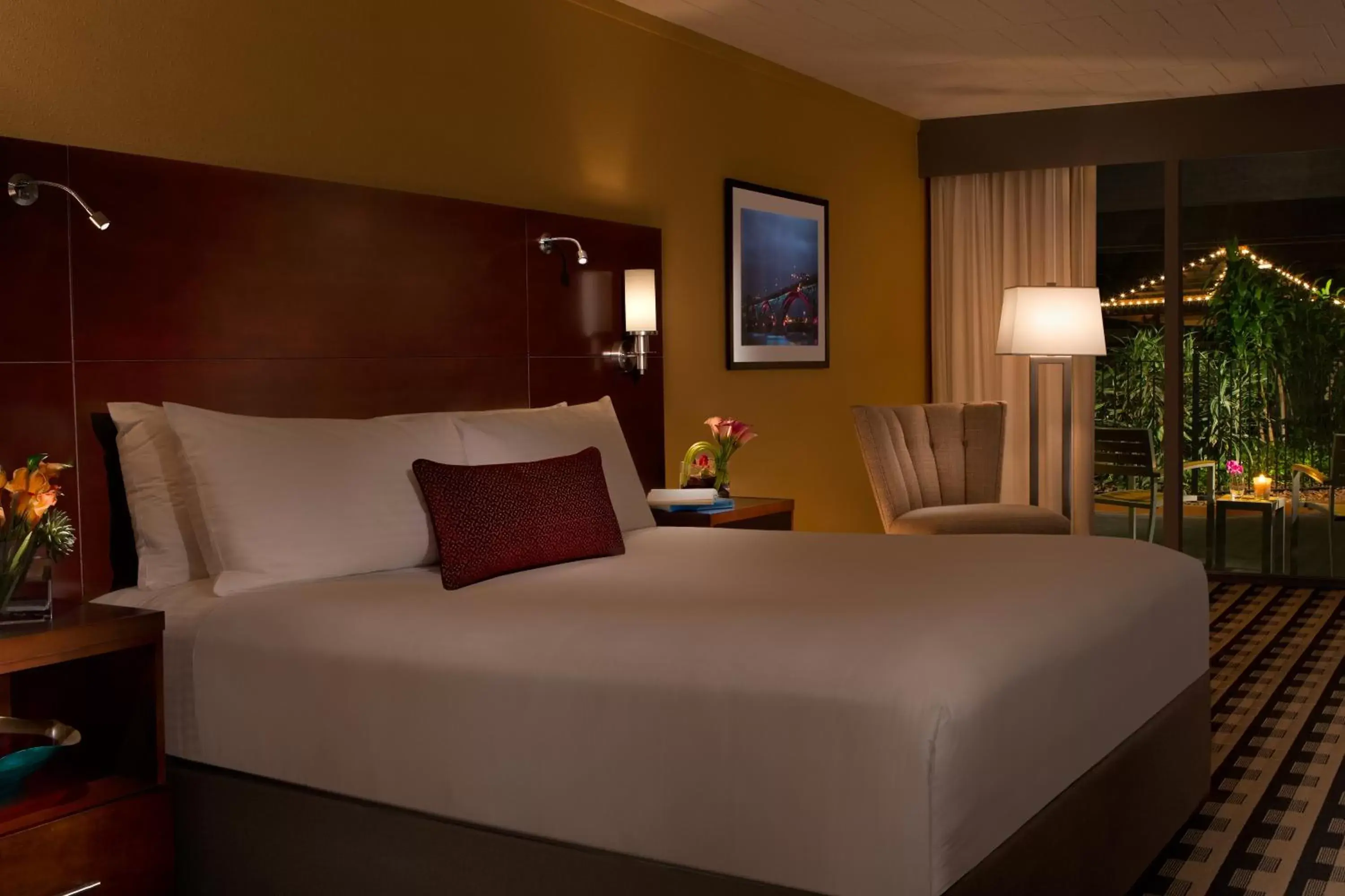 Night, Bed in M Hotel Buffalo