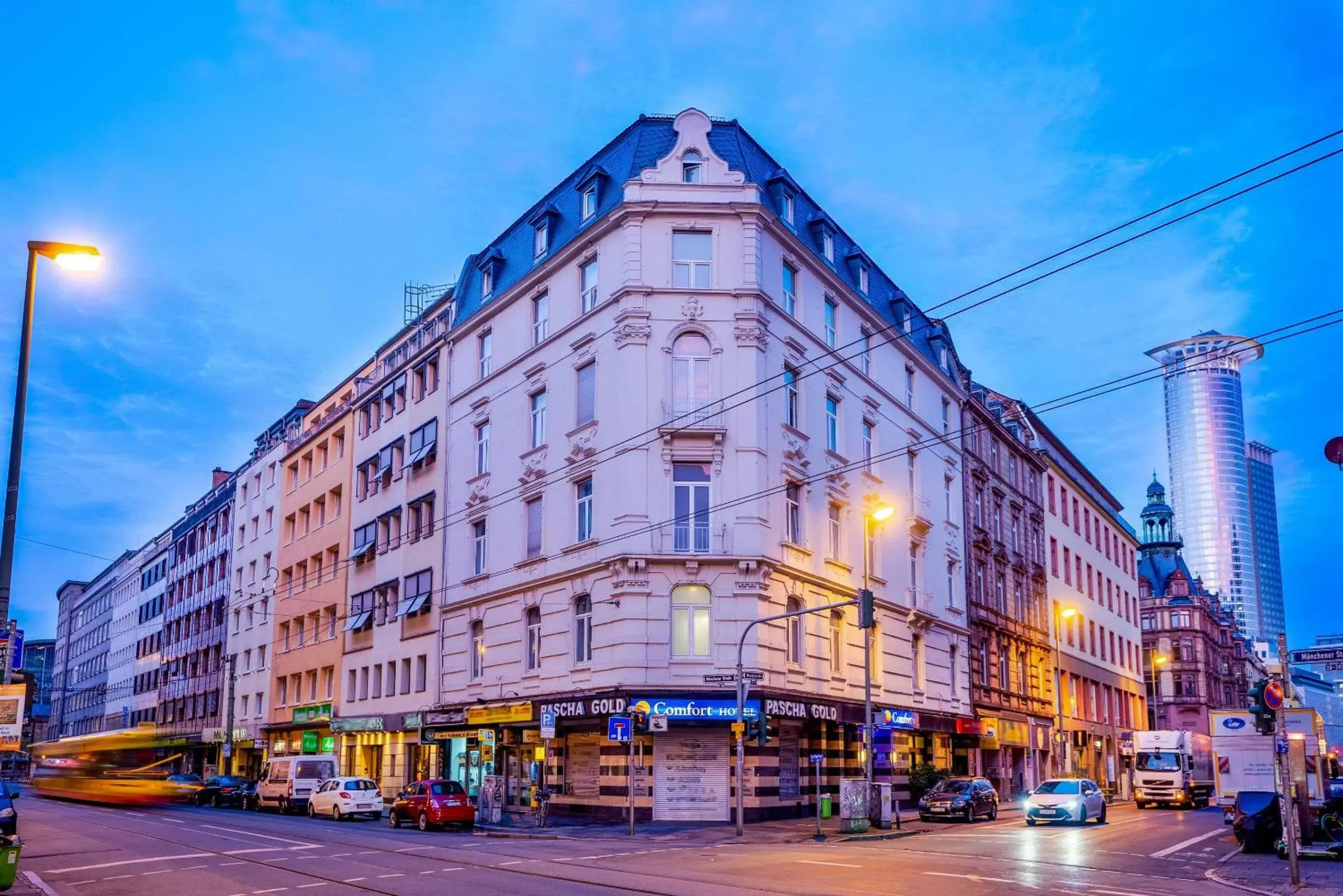 Property building in Comfort Hotel Frankfurt Central Station