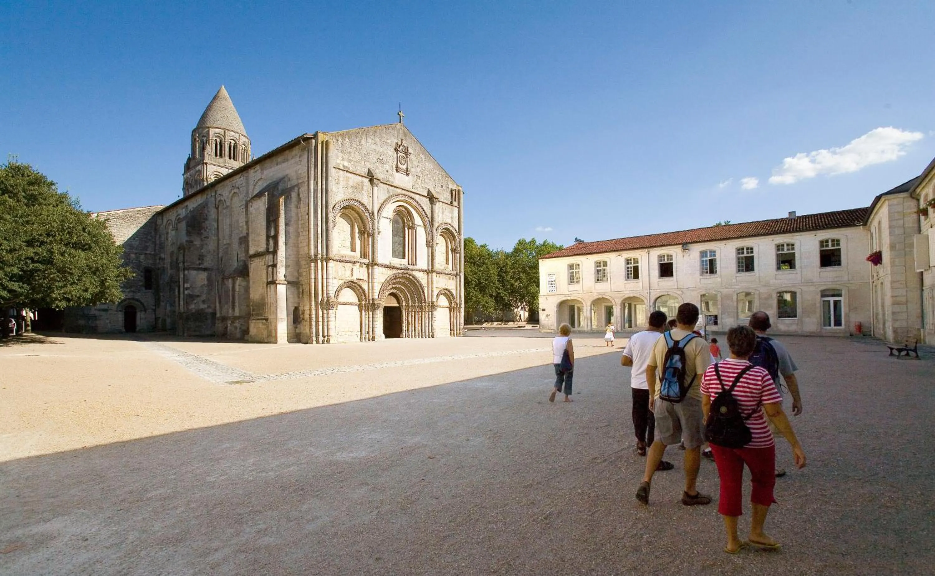 Nearby landmark in Comfort Hotel Saintes