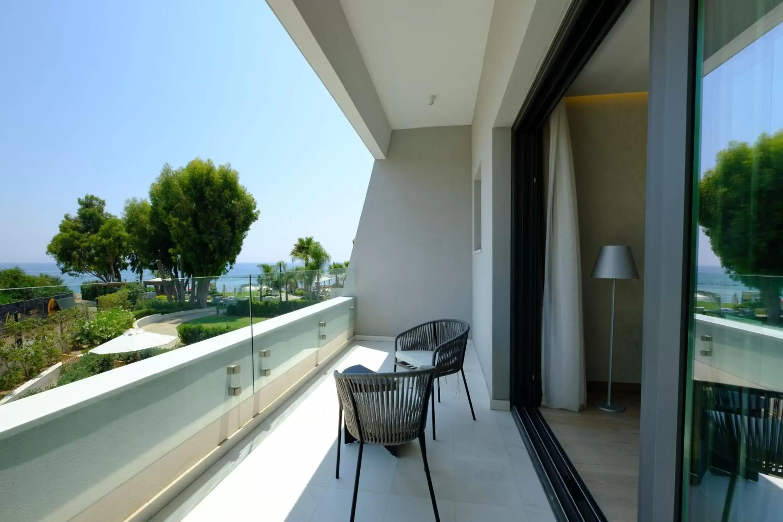 Swimming pool, Balcony/Terrace in Parklane, a Luxury Collection Resort & Spa, Limassol