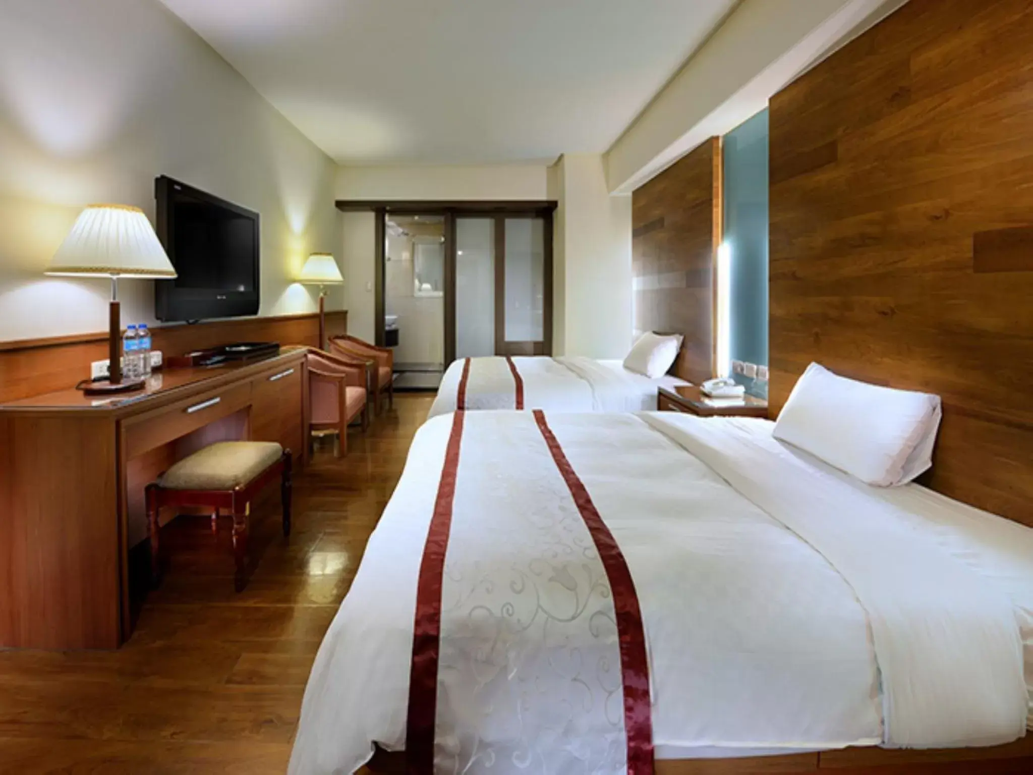 Deluxe Quadruple Room in Cheng Pao Hotel