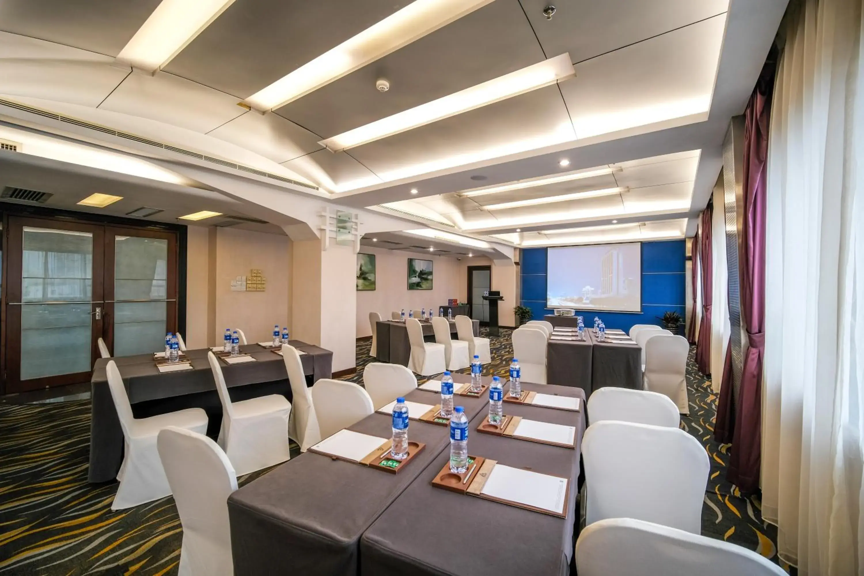 Meeting/conference room, Restaurant/Places to Eat in Grand Skylight Hotel Shenzhen (Huaqiang NorthBusiness Zone)