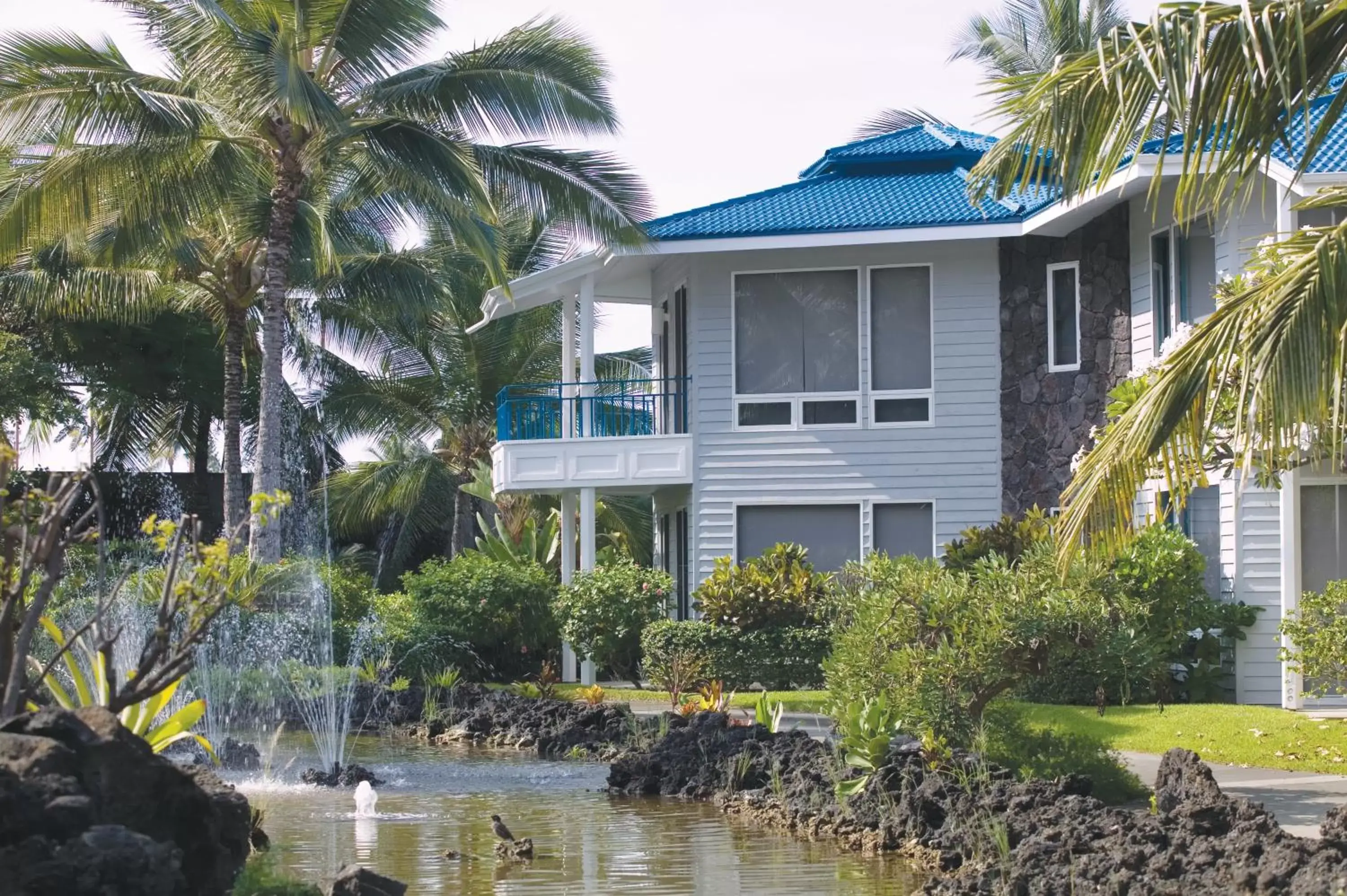 Property Building in Holua Resort