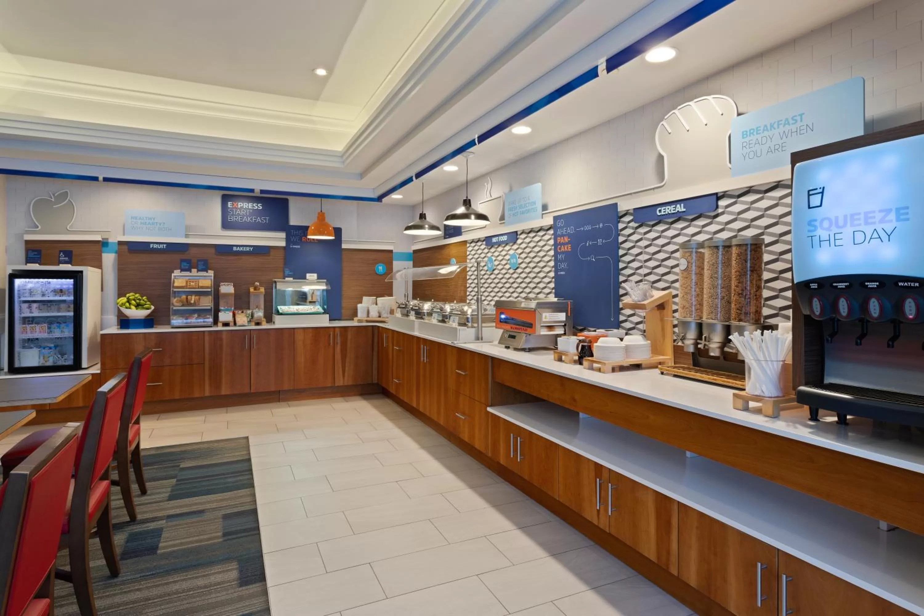 Buffet breakfast in Holiday Inn Express Hauppauge-Long Island by IHG