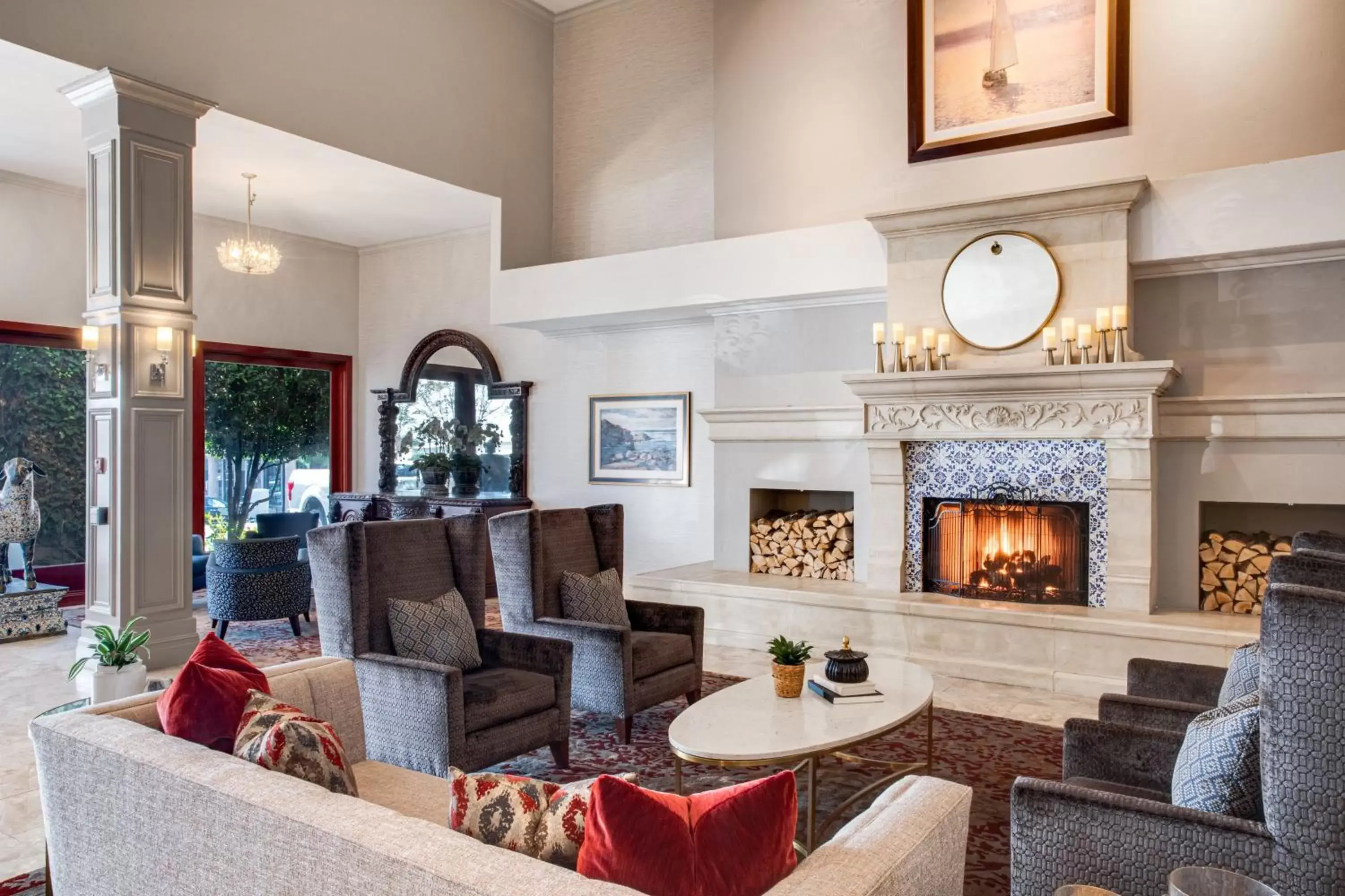 Lobby or reception in Ayres Hotel Costa Mesa Newport Beach Lobby or reception in Ayres Hotel Costa Mesa Newport Beach