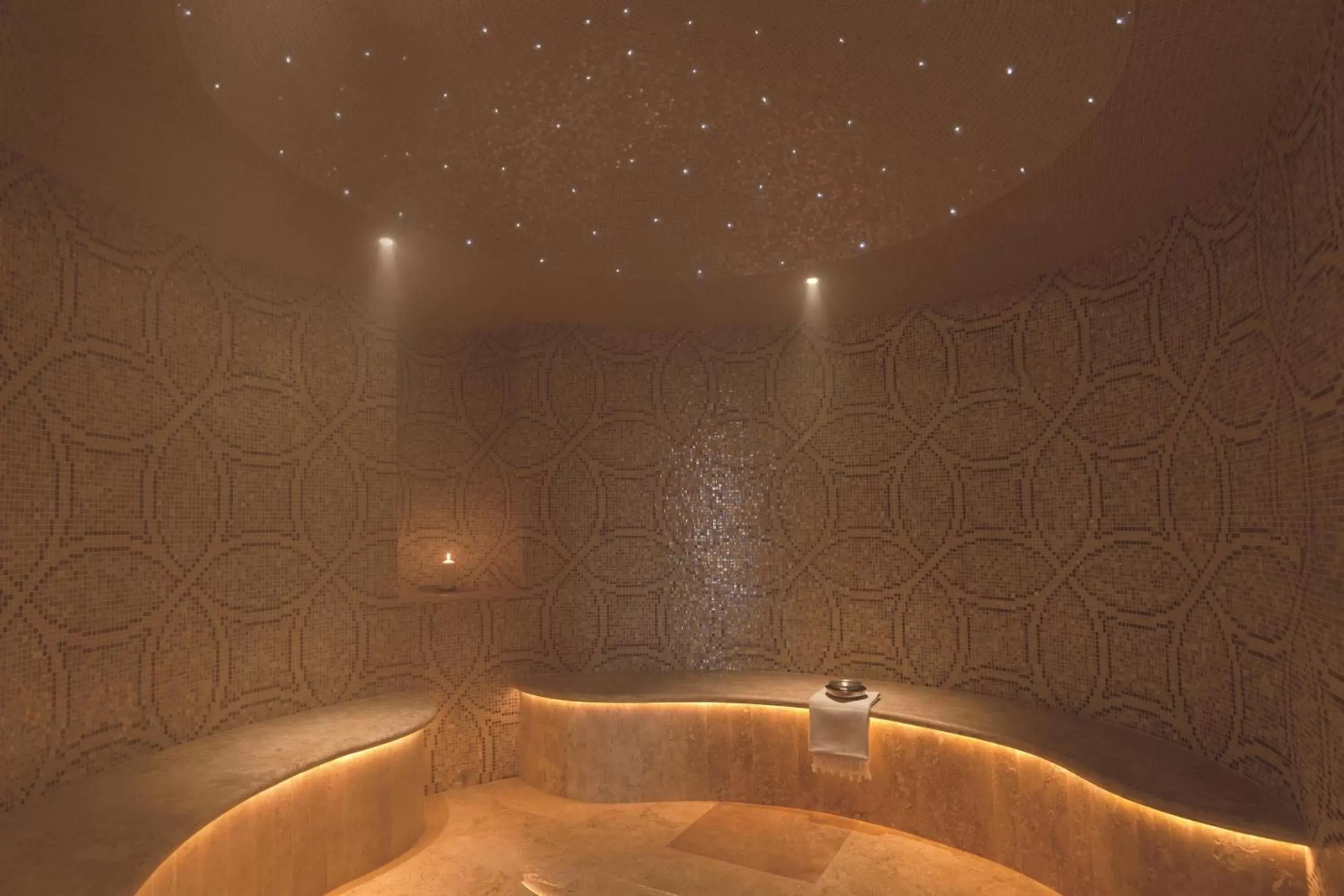 Spa and wellness centre/facilities in The Ritz-Carlton Abu Dhabi, Grand Canal