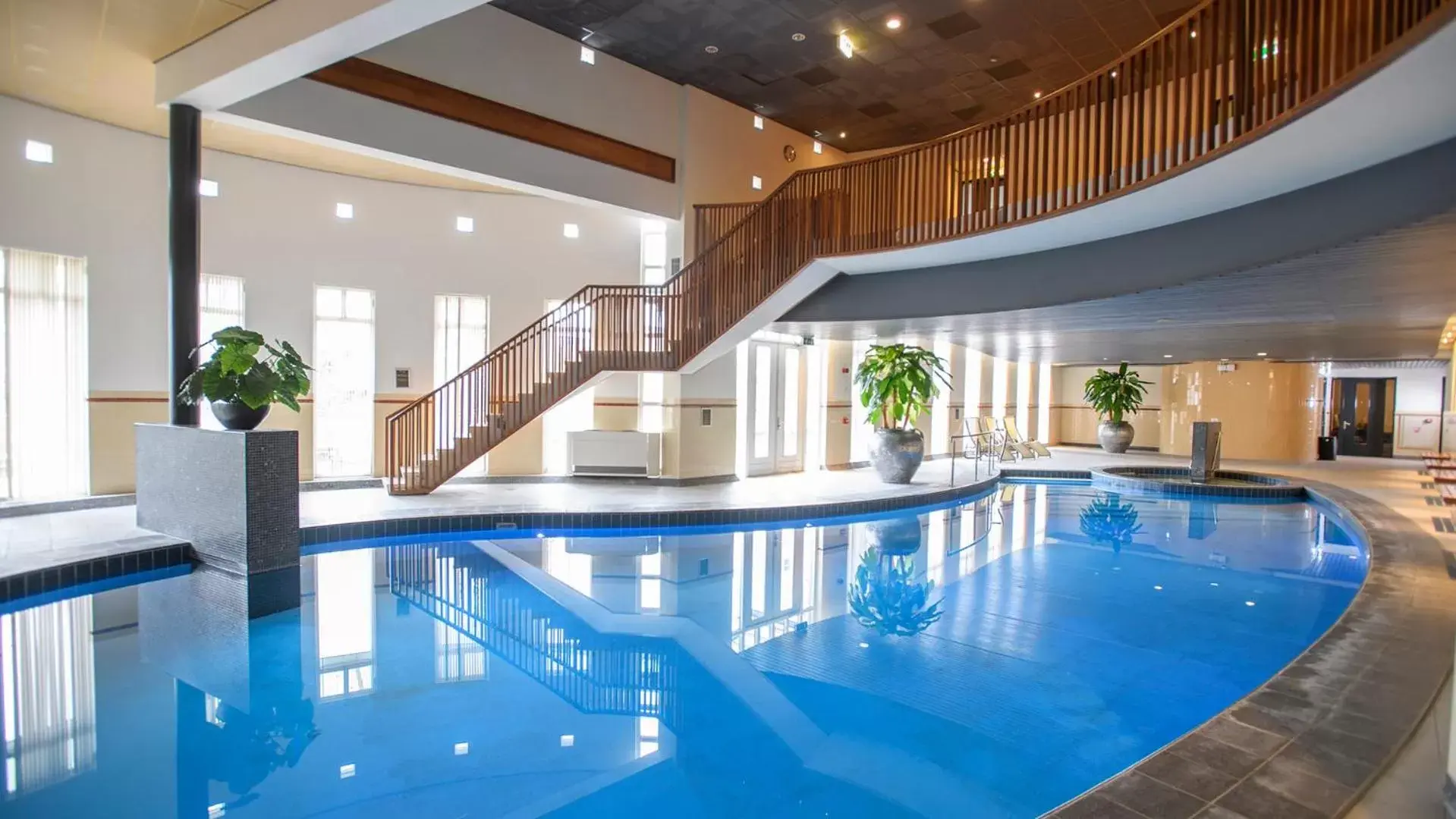Spa and wellness centre/facilities, Swimming Pool in Parkhotel Valkenburg
