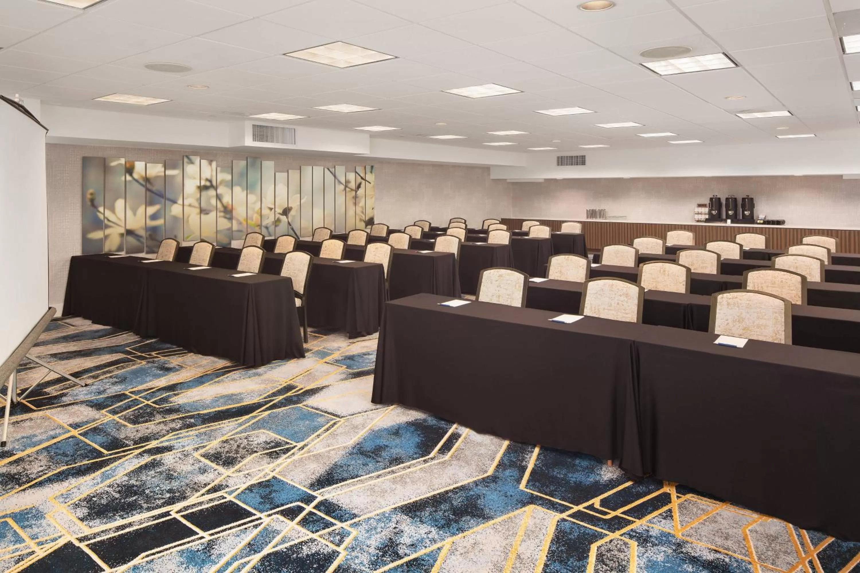 Meeting/conference room in Hotel Dena, Pasadena Los Angeles, a Tribute Portfolio Hotel