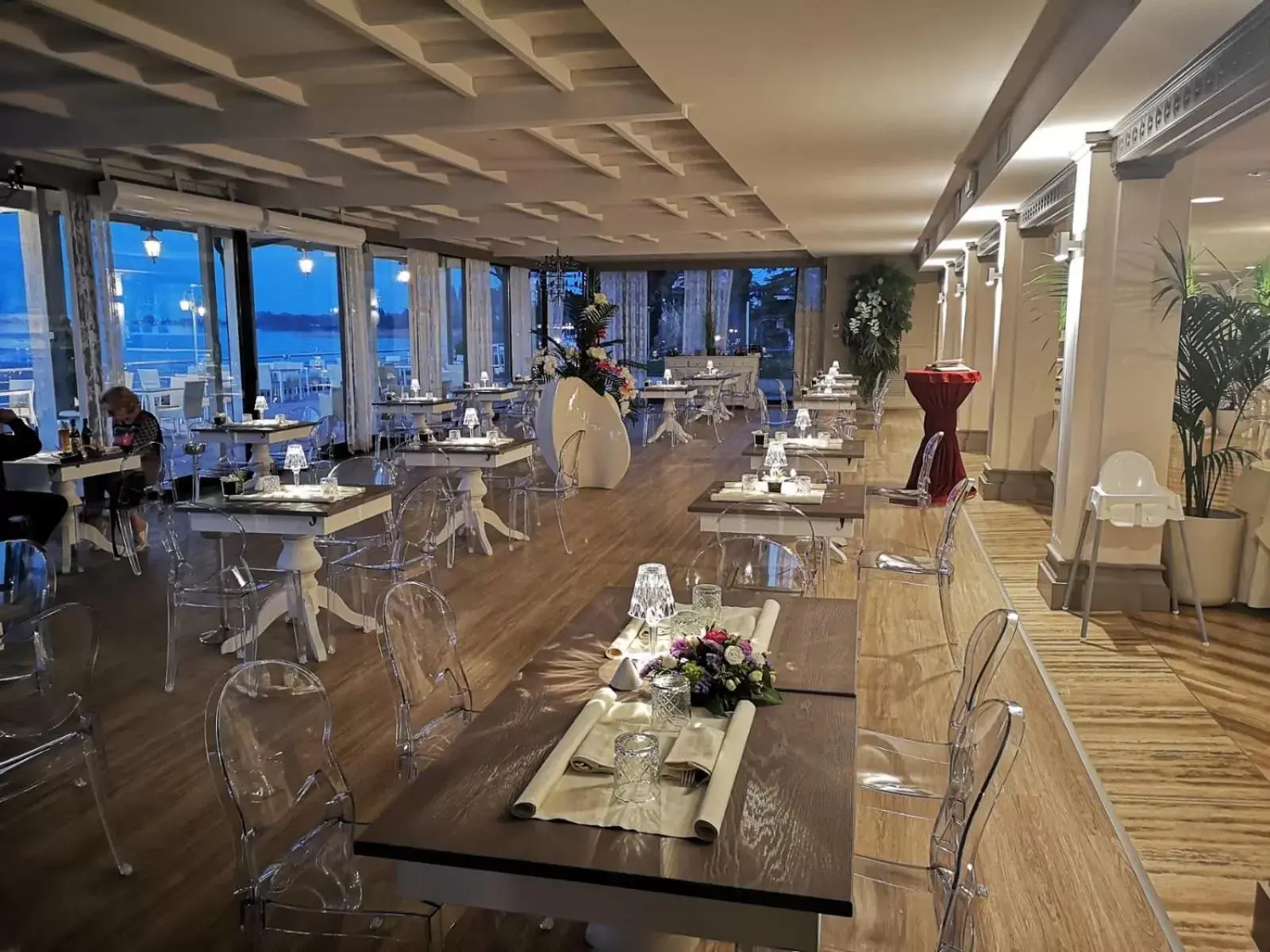 Lounge or bar, Restaurant/Places to Eat in Hotel Aquila D'Oro Desenzano