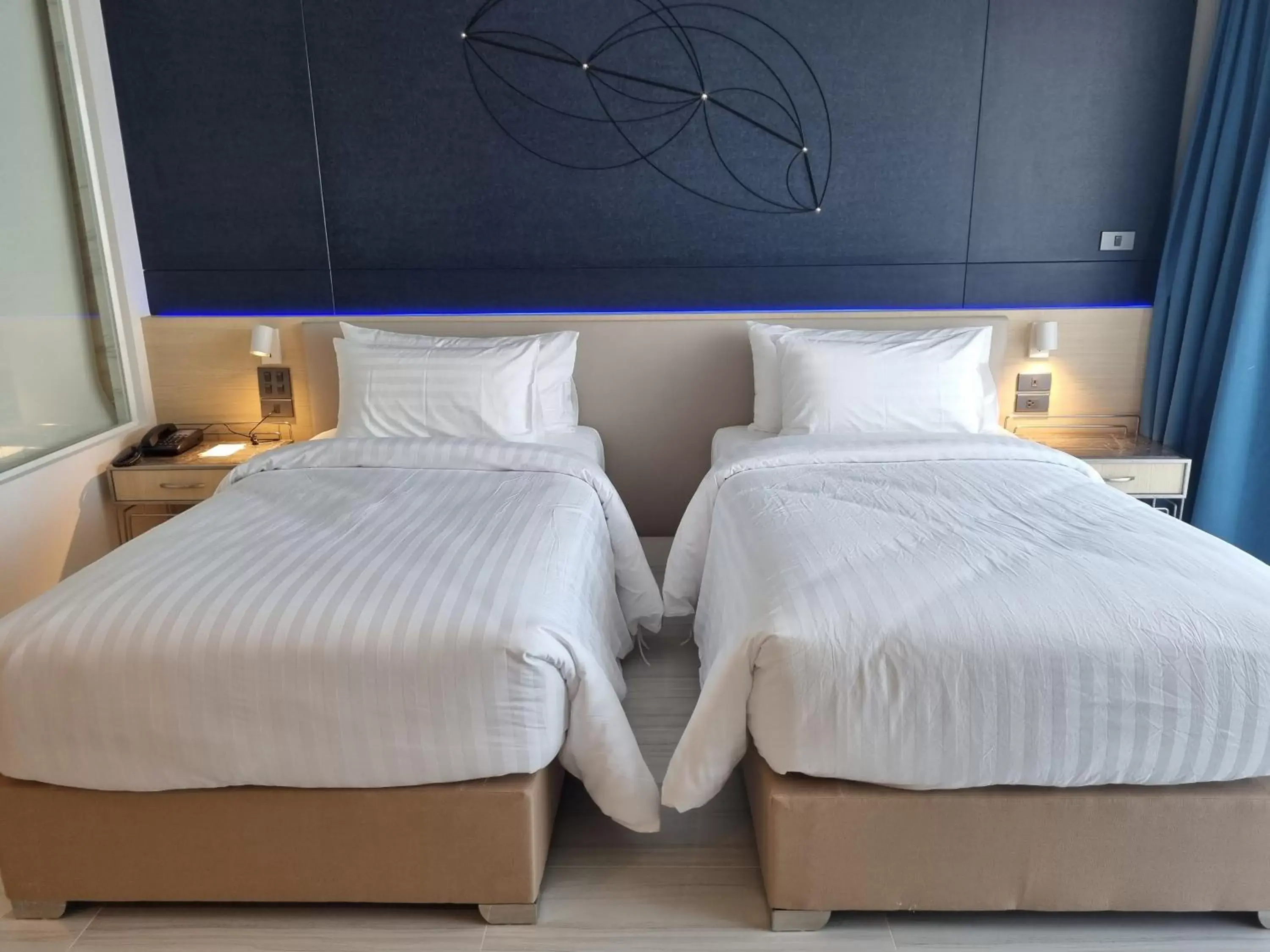 Bed in Pattaya Discovery Beach Hotel - SHA Extra Plus