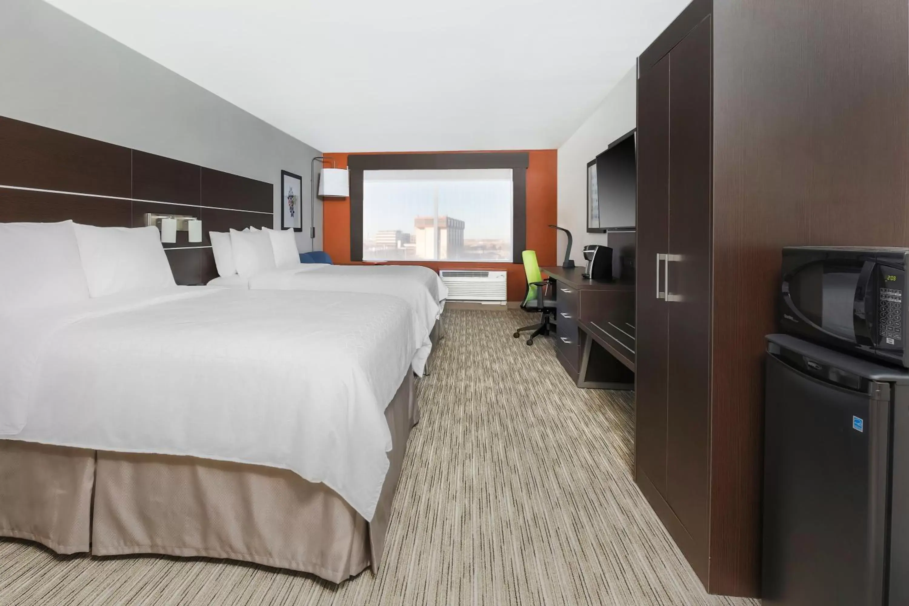 Photo of the whole room, Room Photo in Holiday Inn Express & Suites Chicago O'Hare Airport, an IHG Hotel