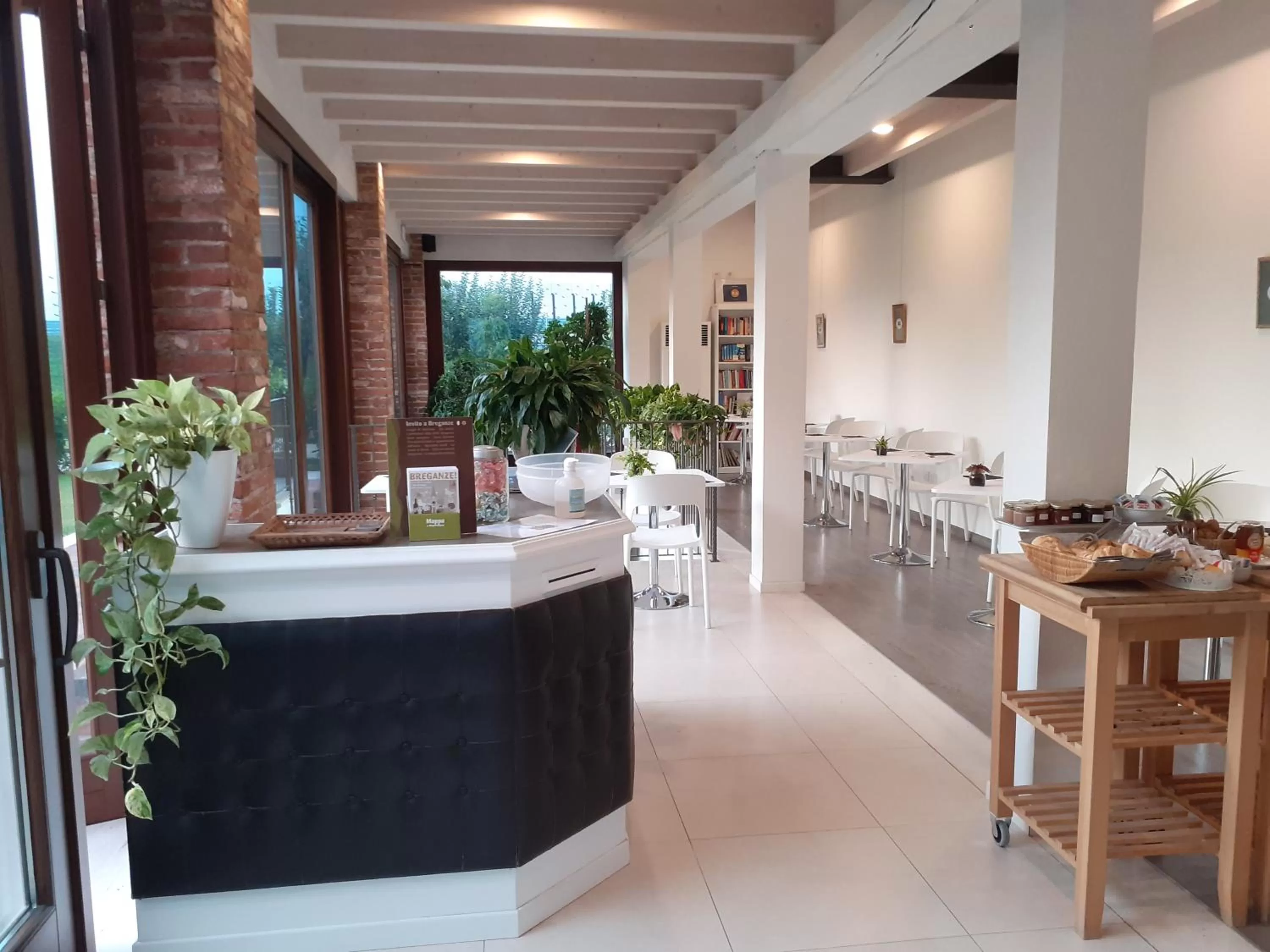 Breakfast in Casa Lidia - ALLOGGI SMART