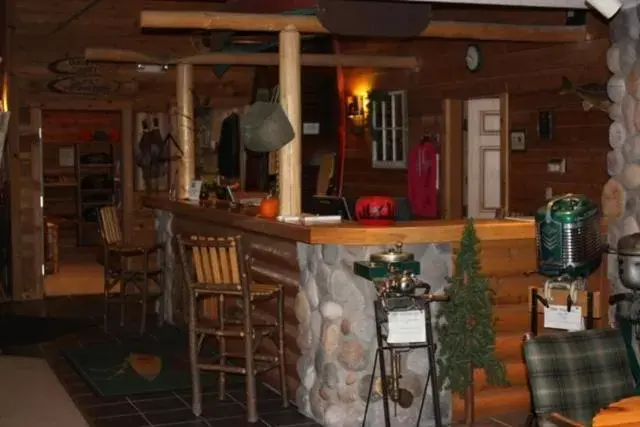 Lounge/Bar in The Lodge at Crooked Lake