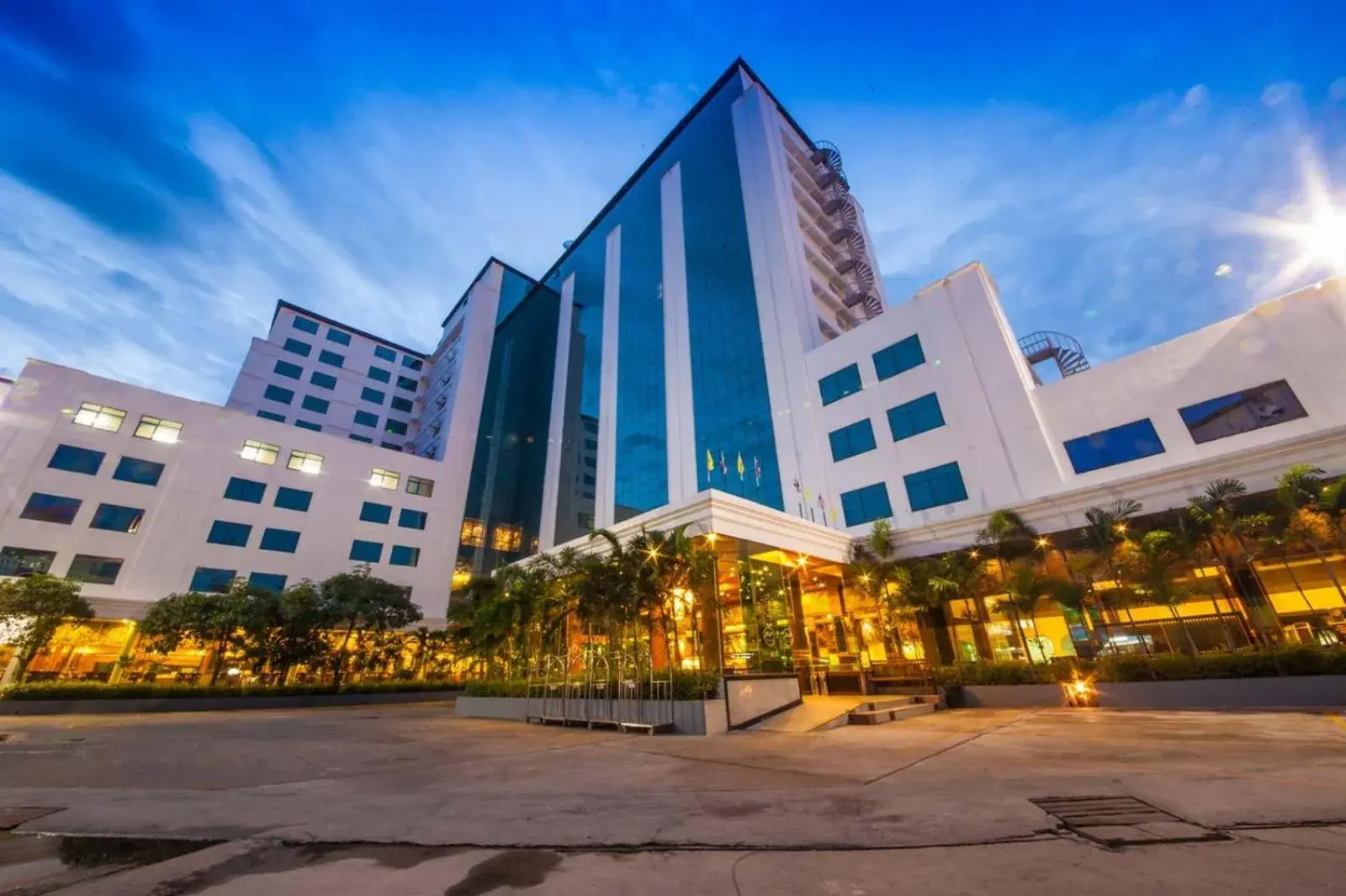 Property Building in Boutique City And Bravo Hotel Pattaya