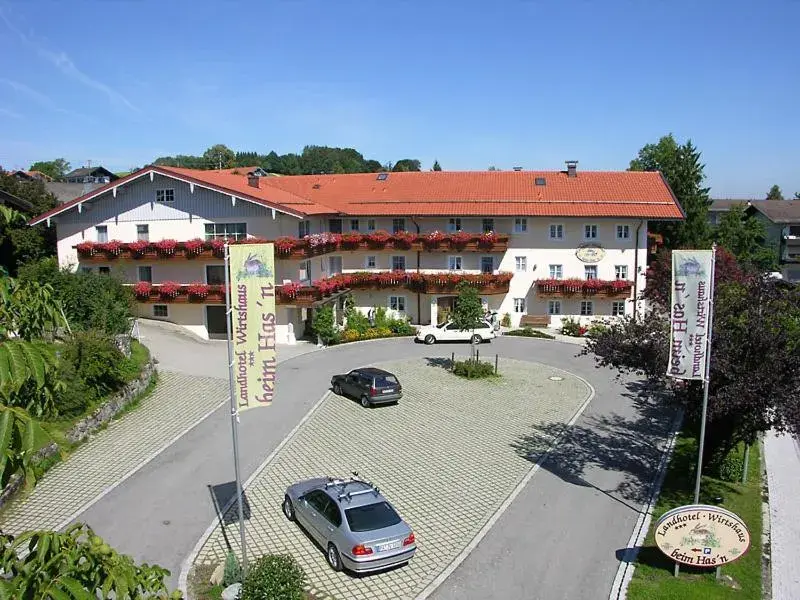 Property building in Beim Has’n