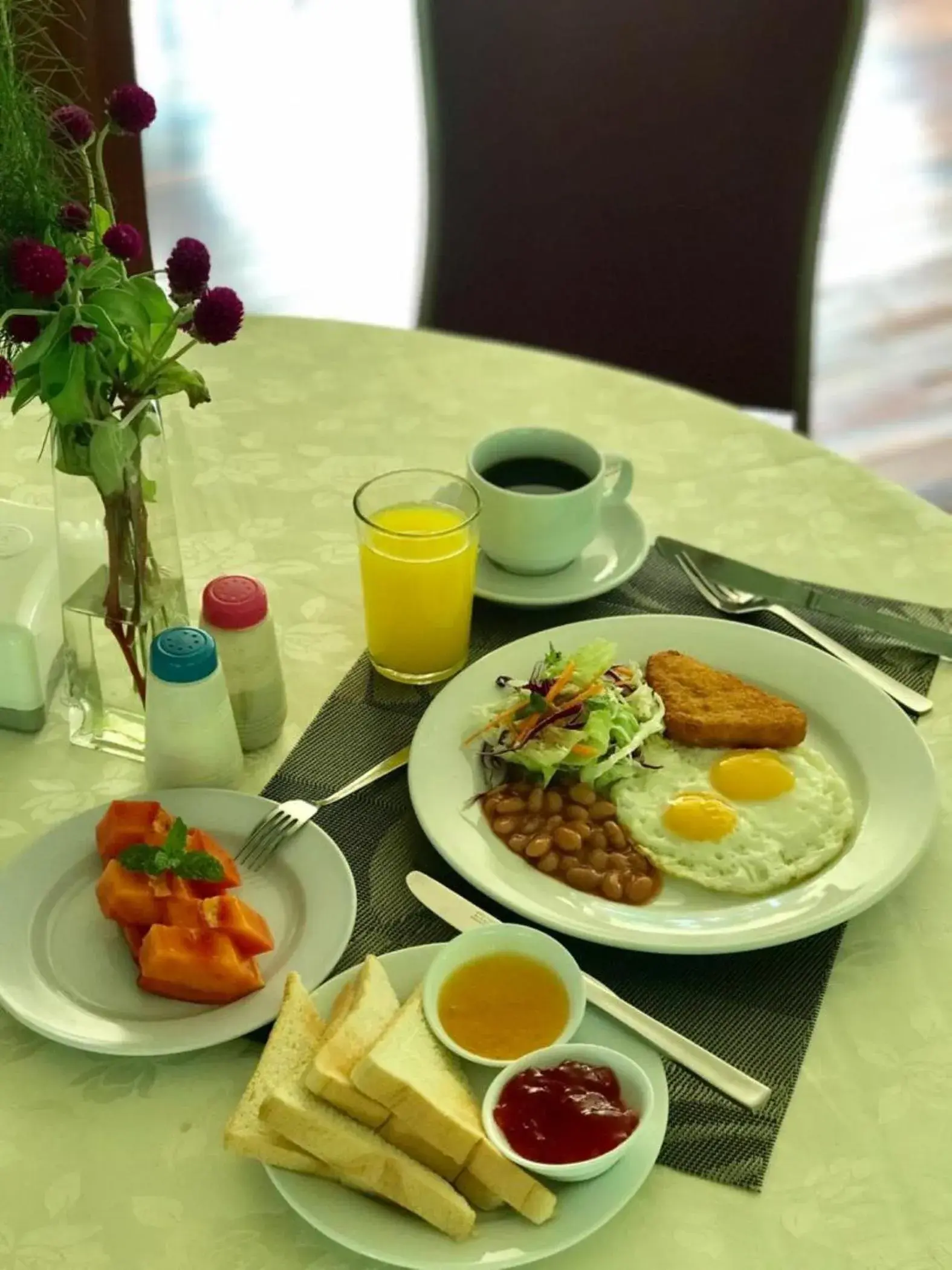 Breakfast in Nature Lodge Sepilok