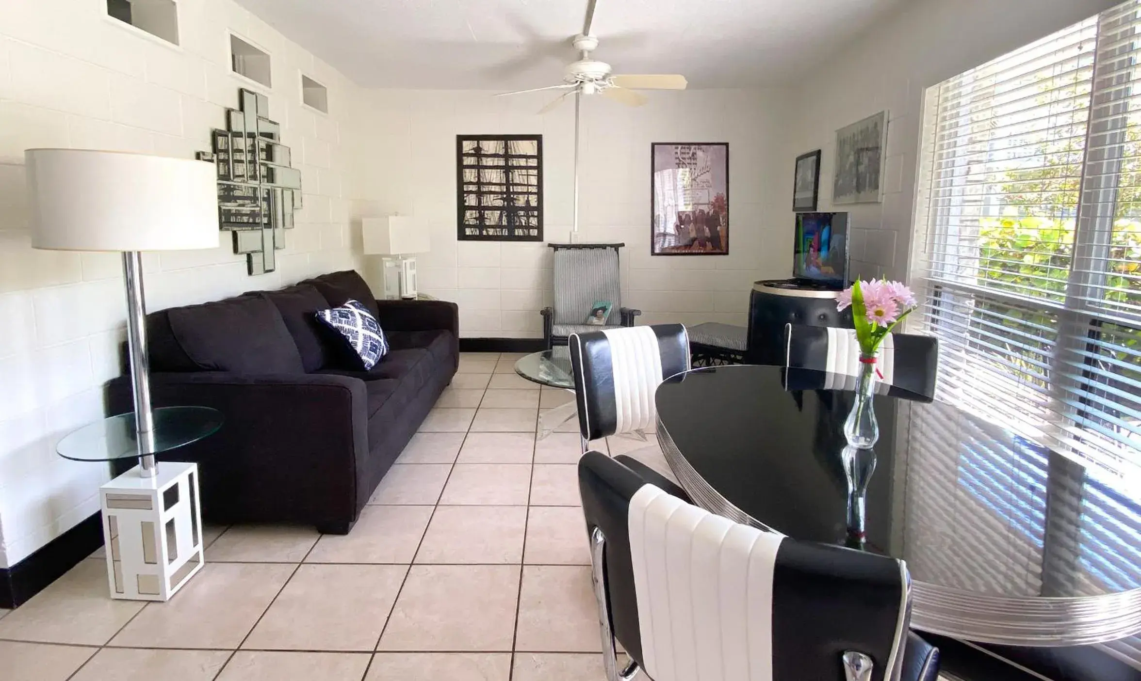 Seating Area in South Beach Place - Vero Beach