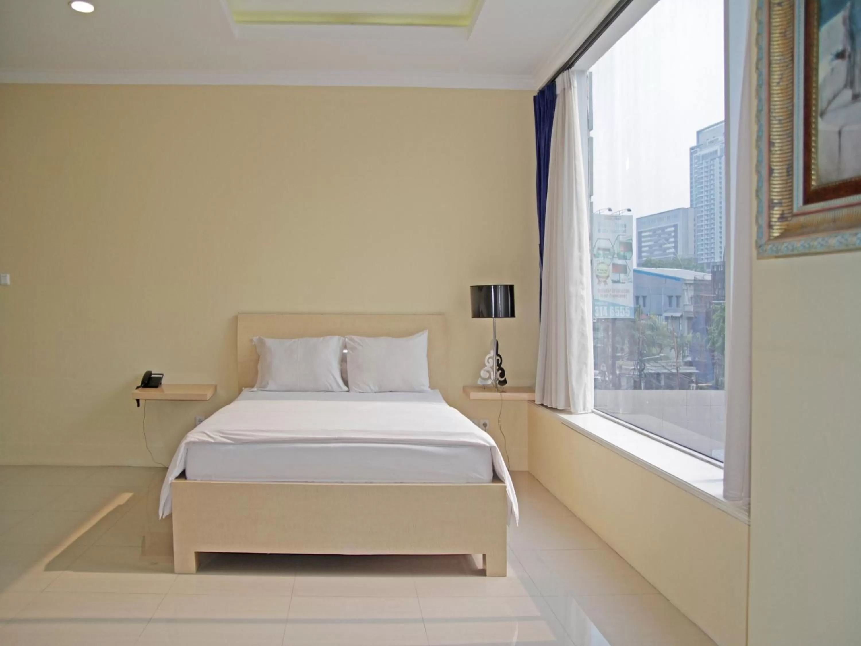 Bed in Kemang Eleven