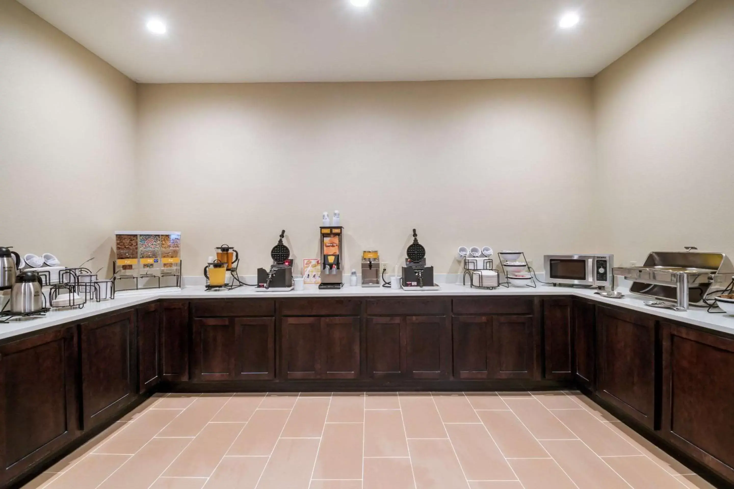 Restaurant/places to eat in Comfort Inn & Suites Harrisburg - Hershey West Restaurant/places to eat in Comfort Inn & Suites Harrisburg - Hershey West