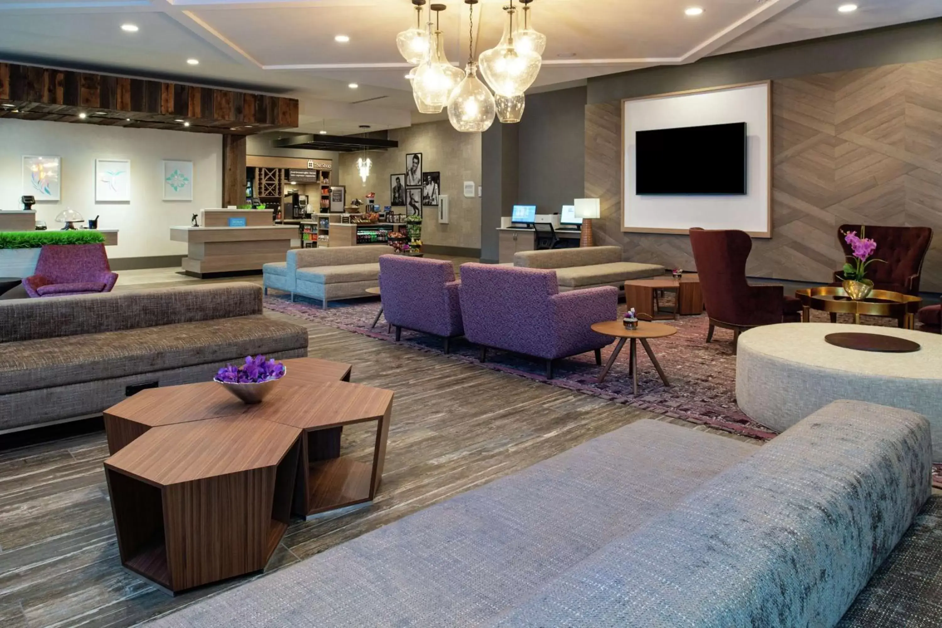 Lobby or reception, Lounge/Bar in Hilton Garden Inn Gallatin