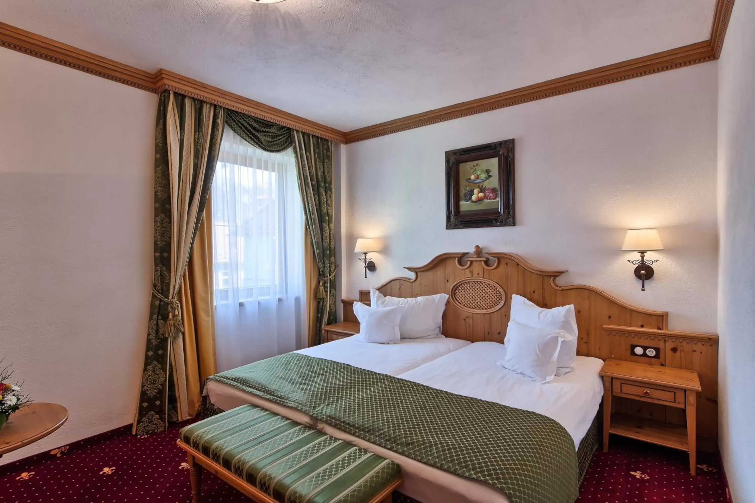 Bed in Mercure Sighisoara Binderbubi Hotel & Spa