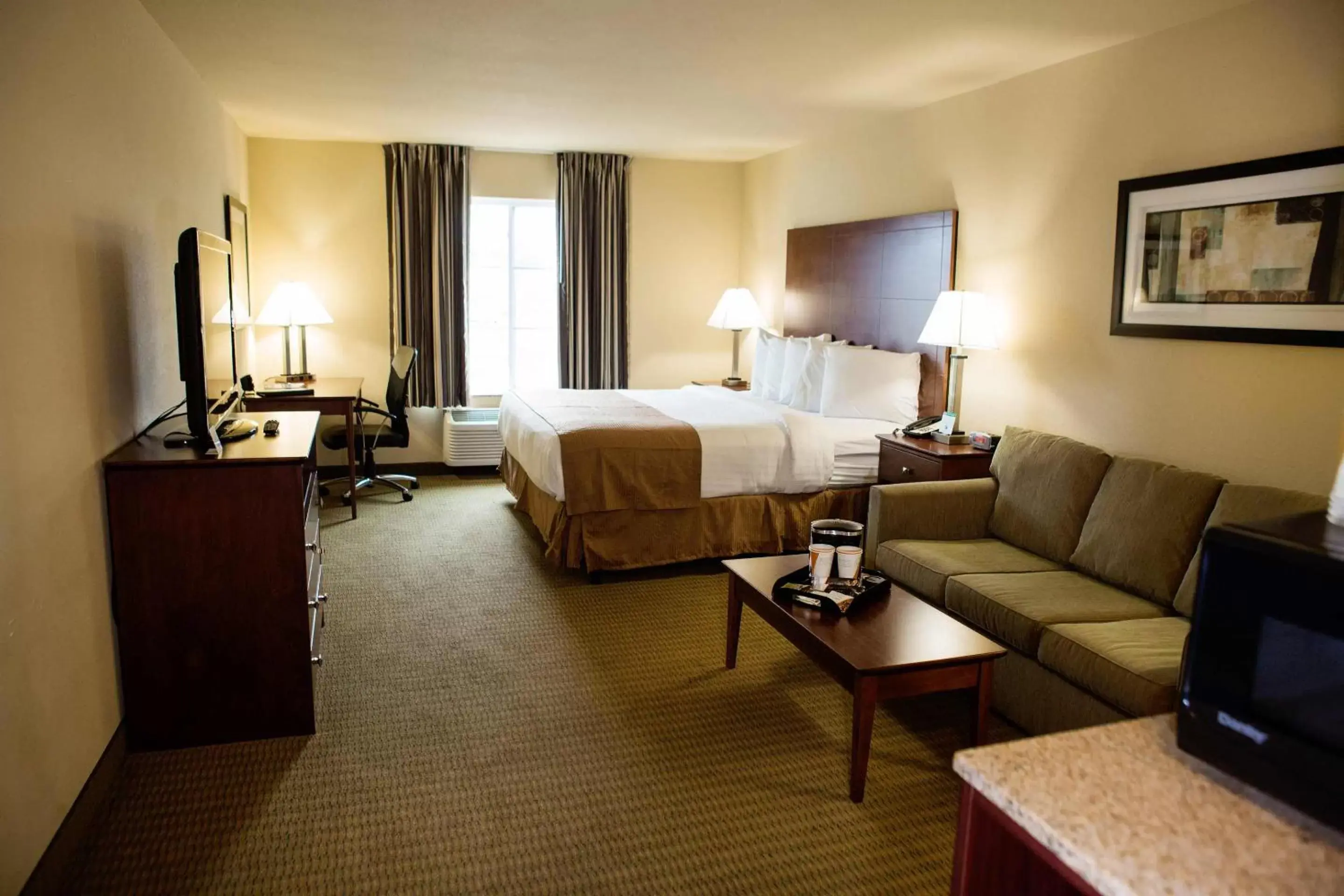 Photo of the whole room in Cobblestone Hotel & Suites - Knoxville