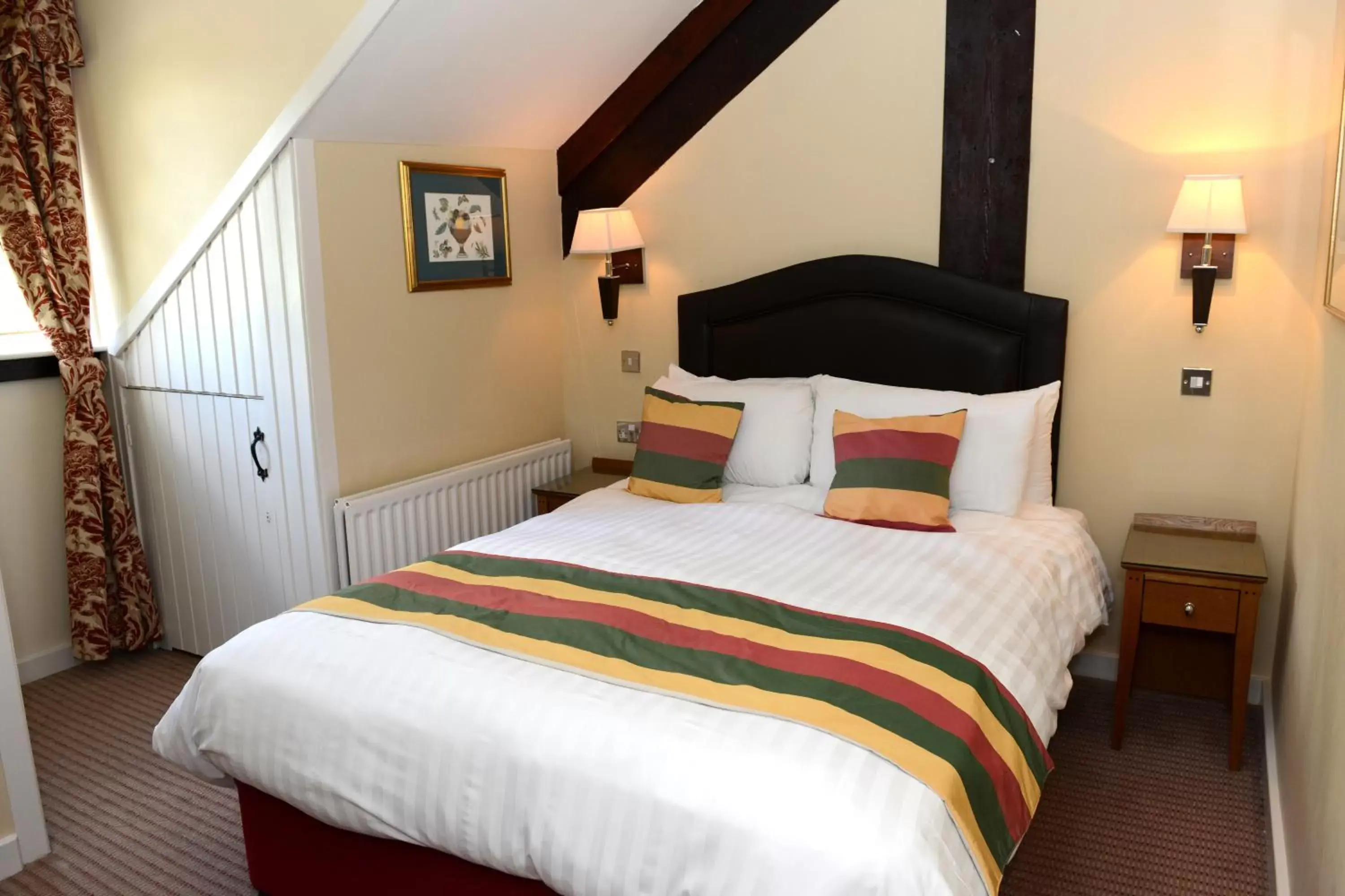 Bed in Hall Garth Hotel Darlington, Sure Hotel Collection by BW Bed in Hall Garth Hotel Darlington, Sure Hotel Collection by BW