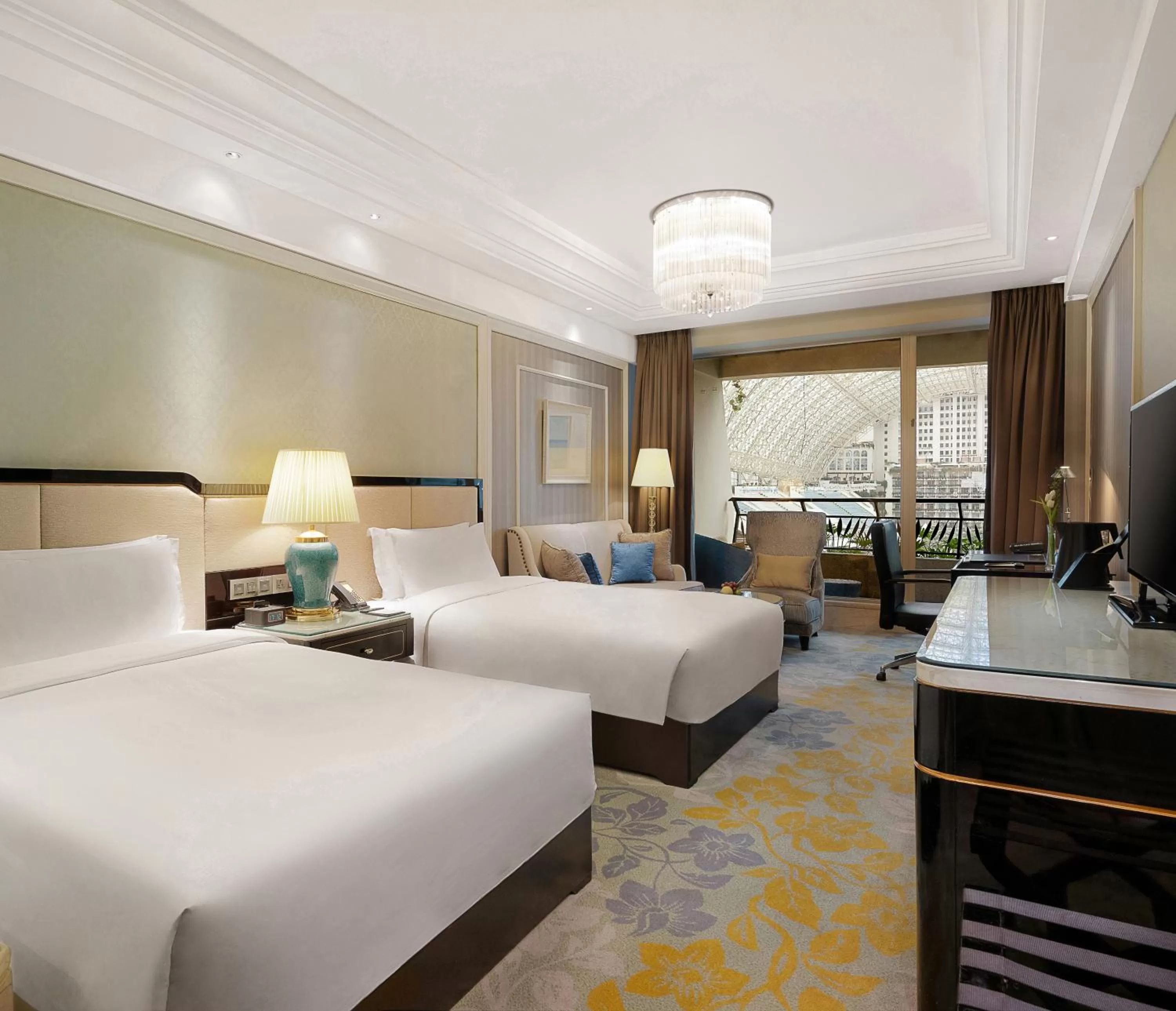 Photo of the whole room, Bed in InterContinental Chengdu Global Center by IHG