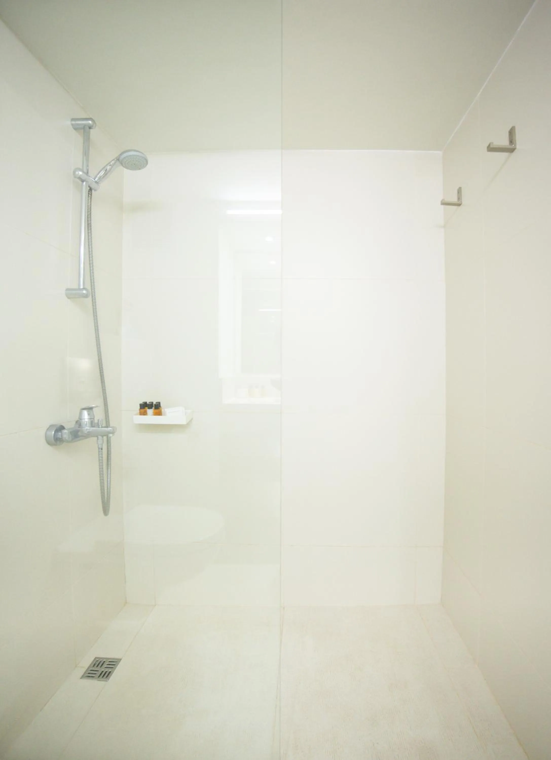 Shower in Sandy Beach Hotel & Spa - ex Sentido